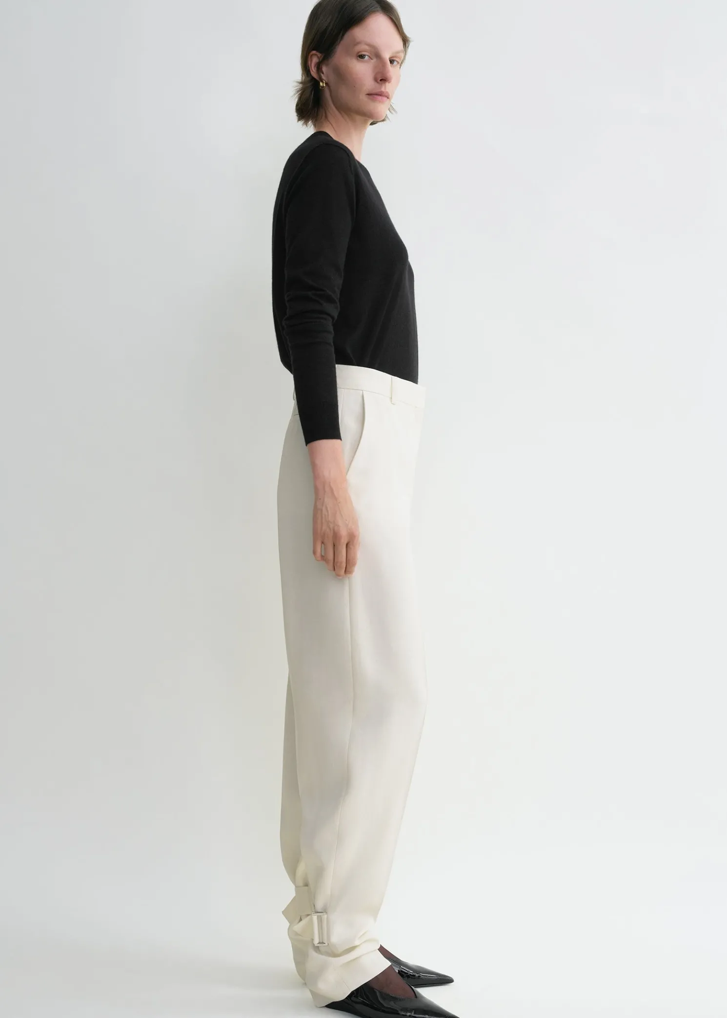 Buckled slouch trousers ecru
