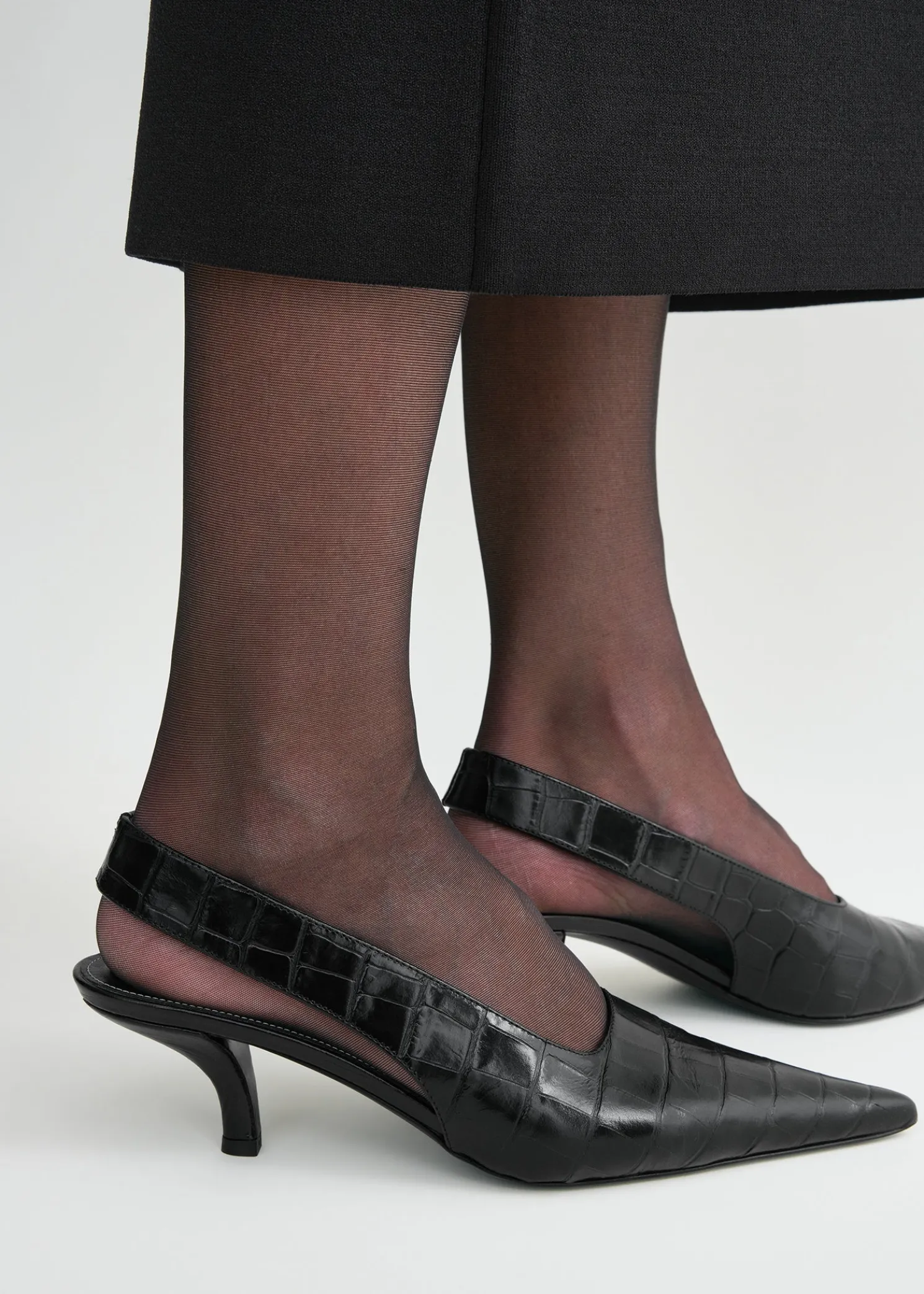 Classic croco-embossed slingbacks black