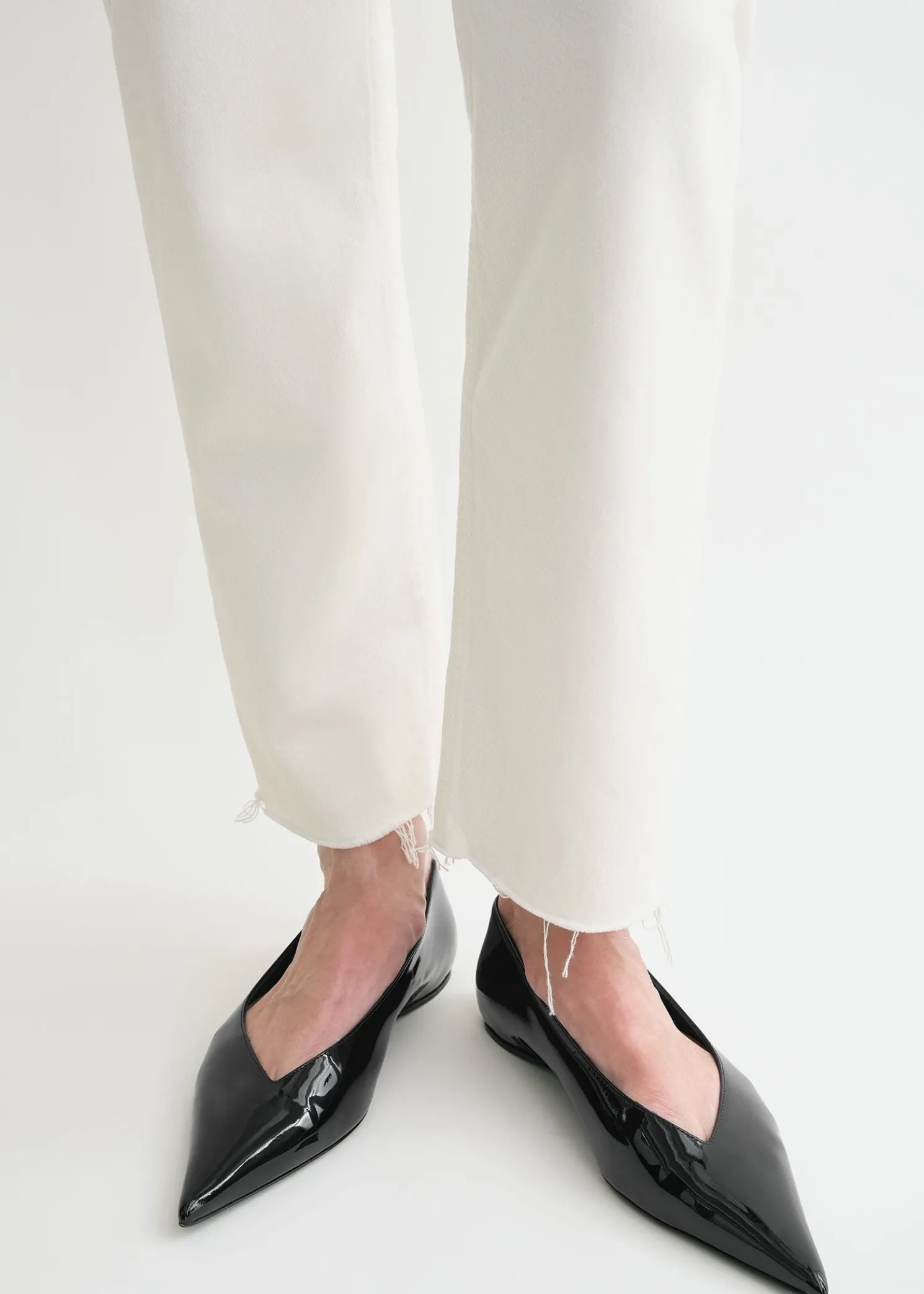 Classic cut denim off-white