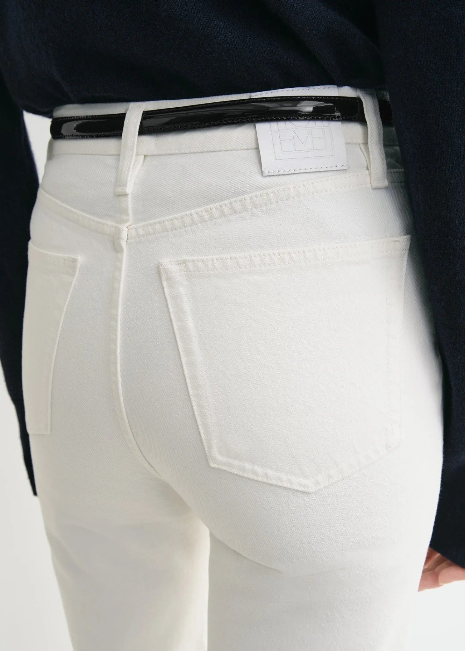Classic cut denim off-white