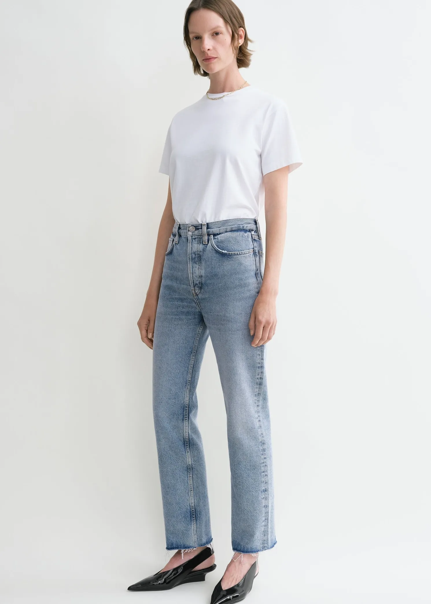 Classic cut denim worn blue