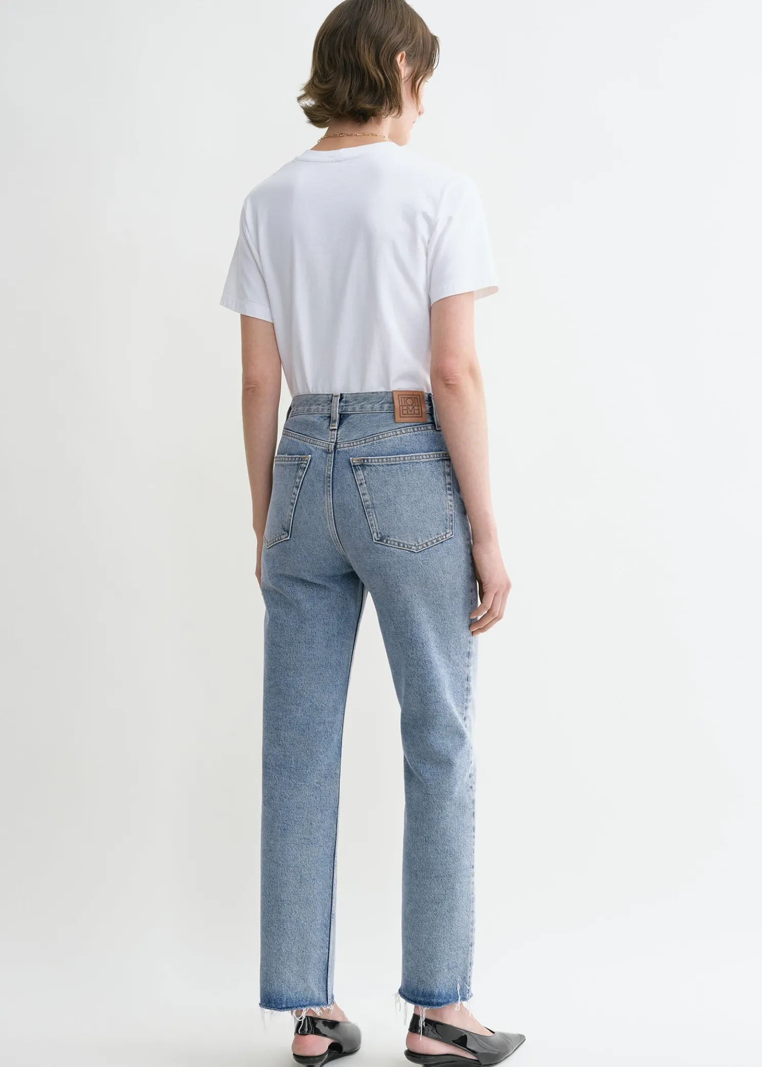 Classic cut denim worn blue