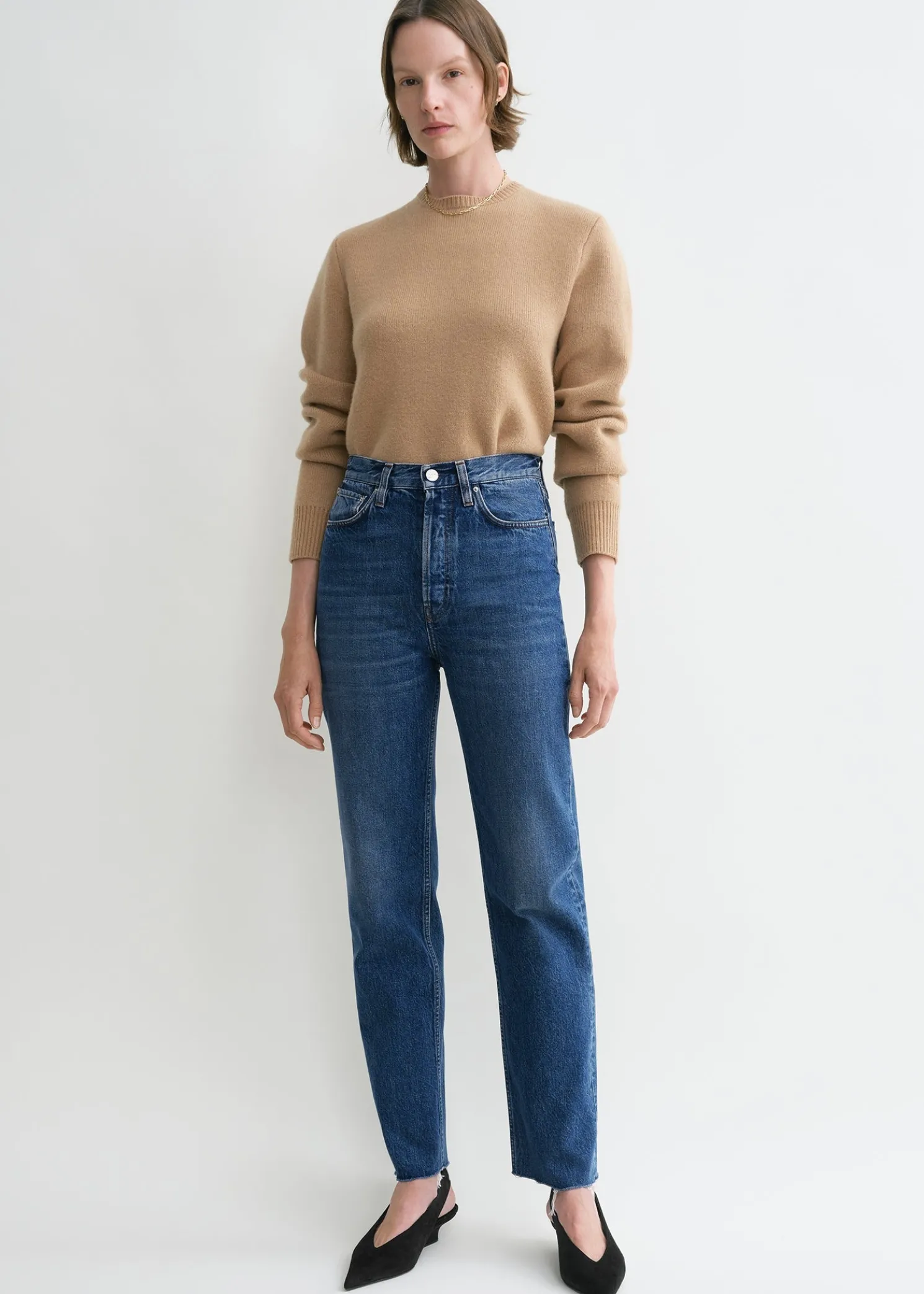 Classic cut denim mid blue