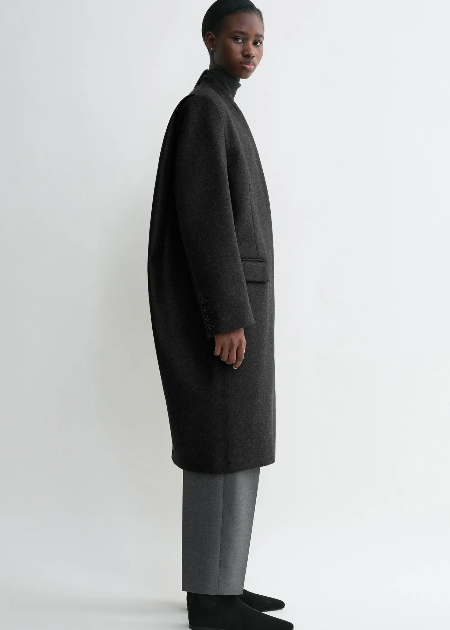 Deep pleat coat charcoal melange