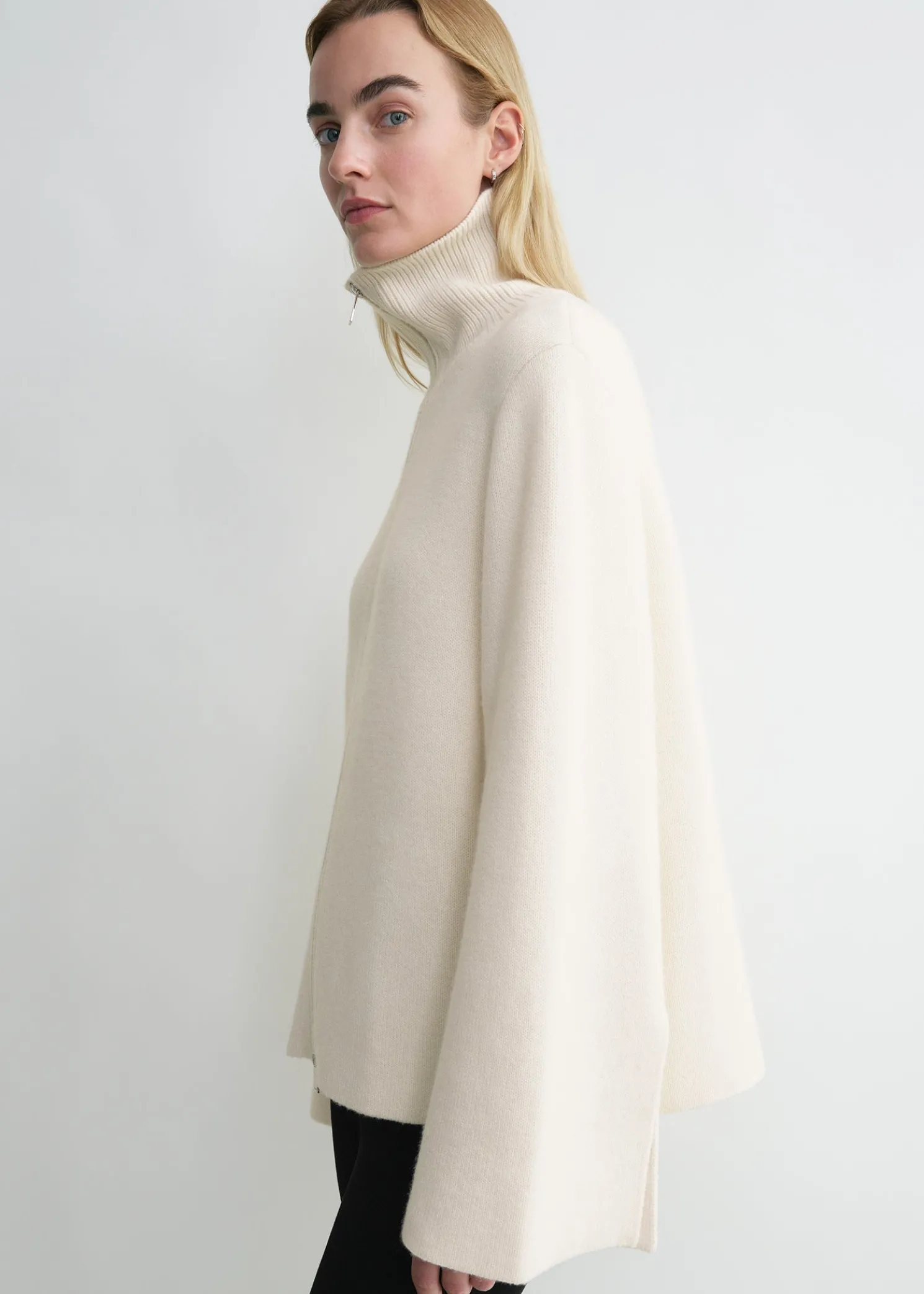 Double-knit zip sweater off-white