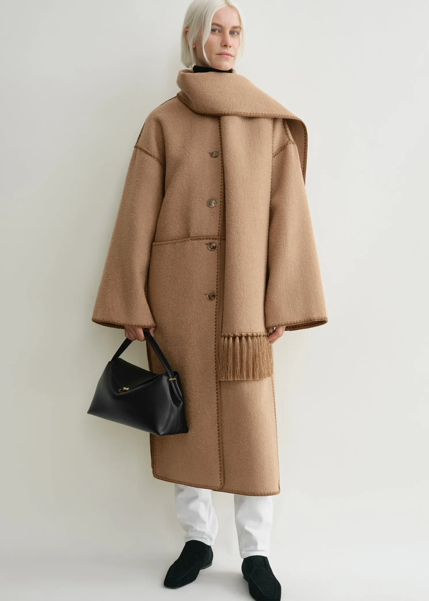 Embroidered scarf coat camel