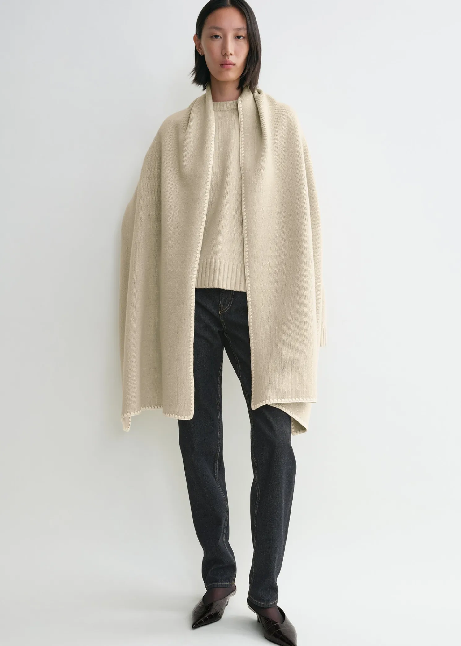 Embroidered wool cashmere scarf harvest