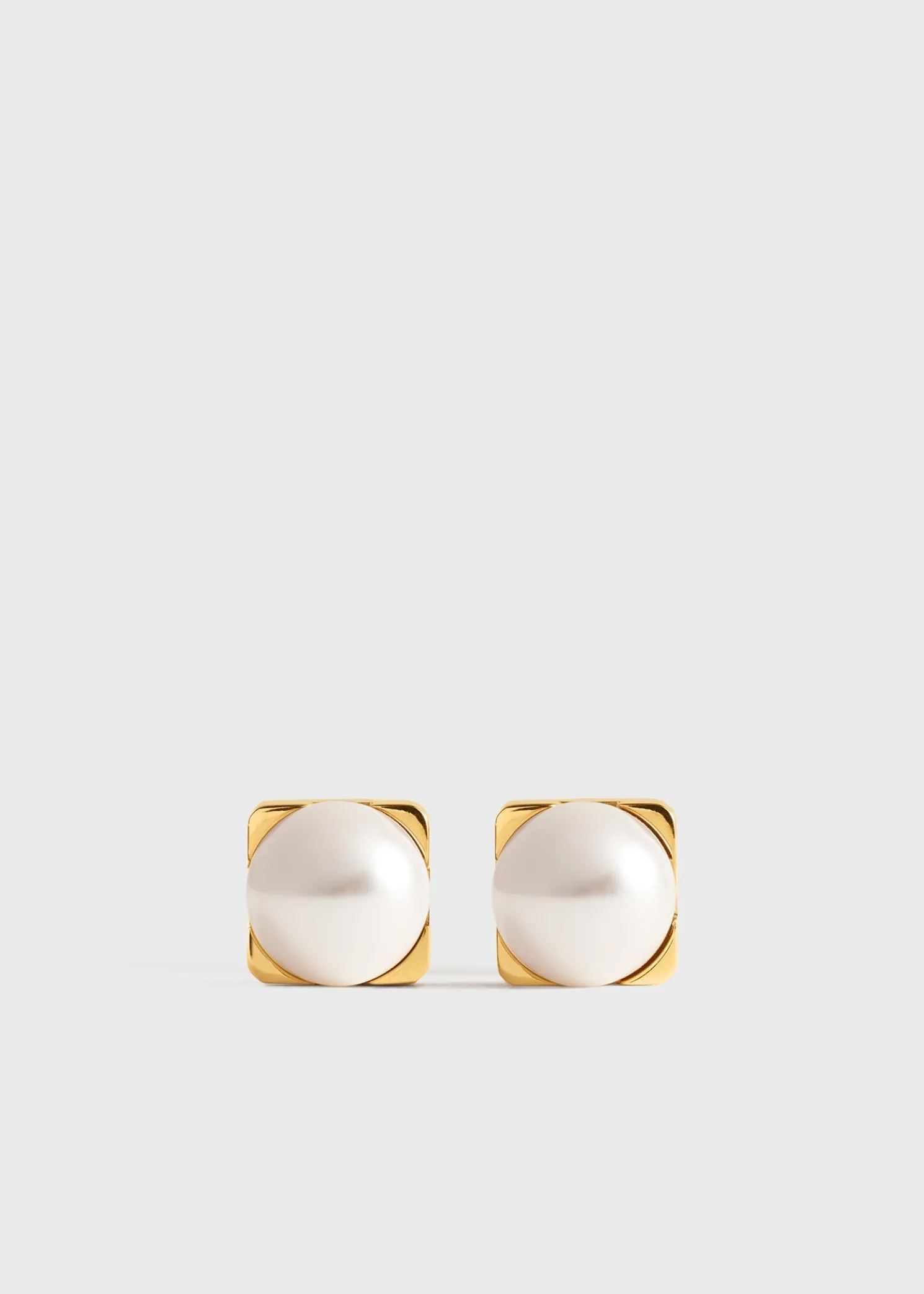Faux pearl studs white