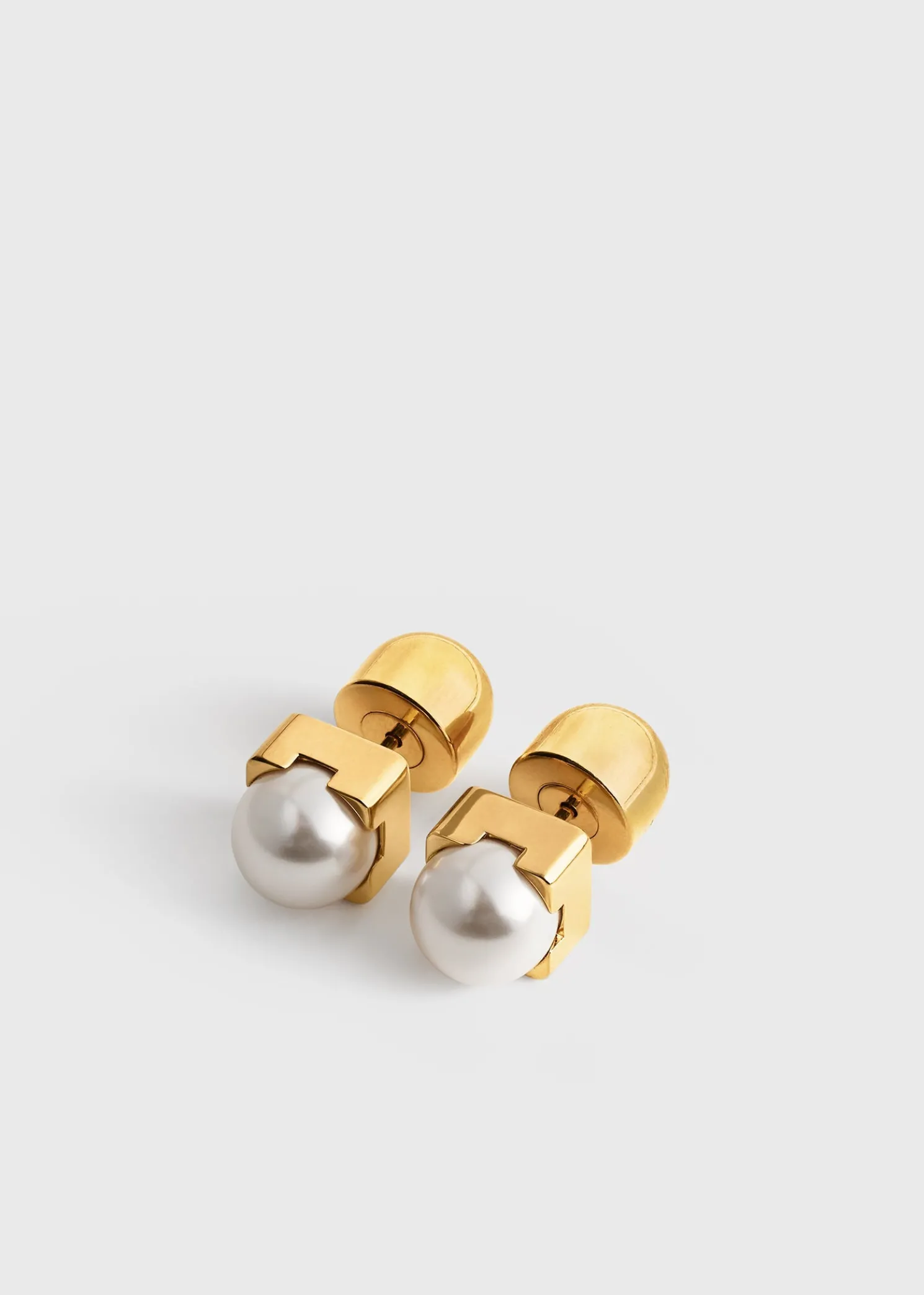 Faux pearl studs white