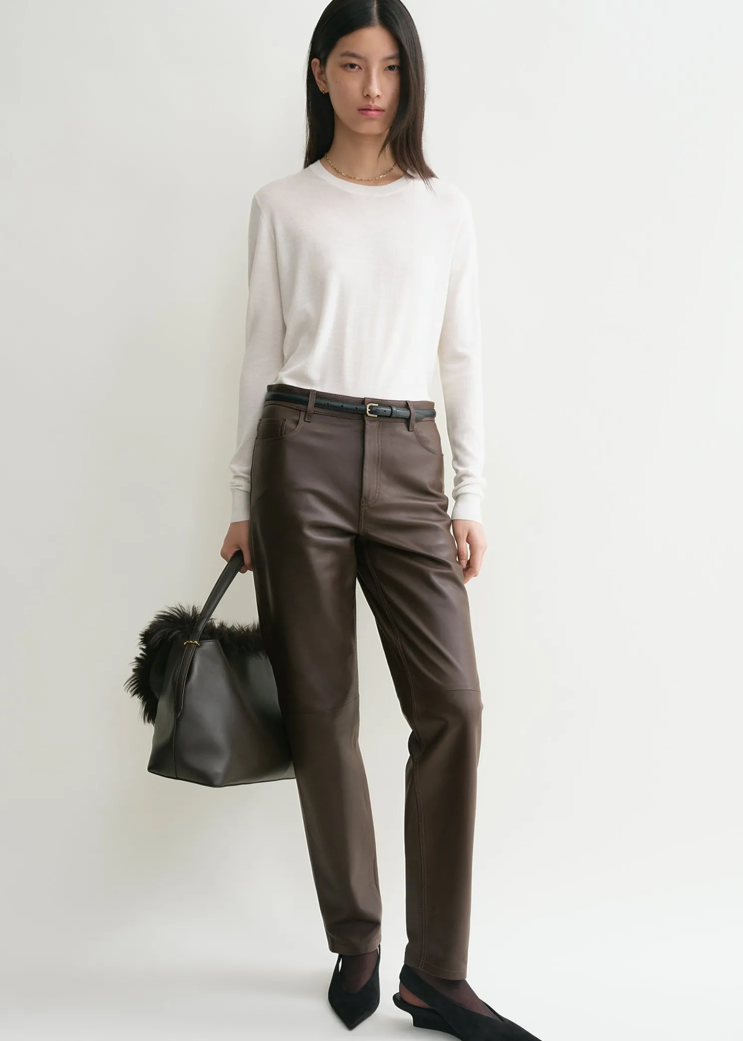 Five-pocket leather trousers bark