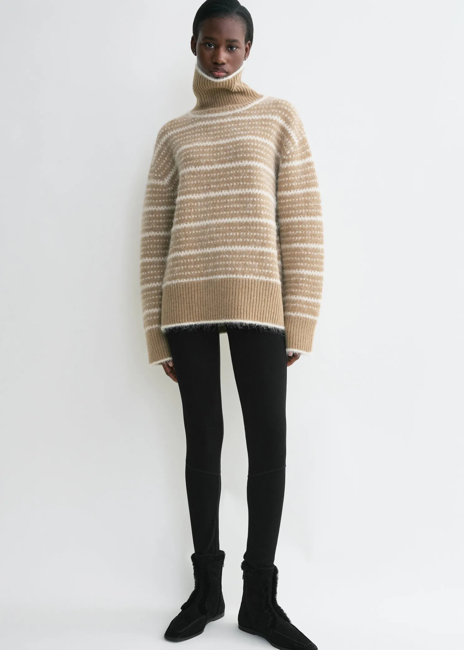 Heritage turtleneck soft camel
