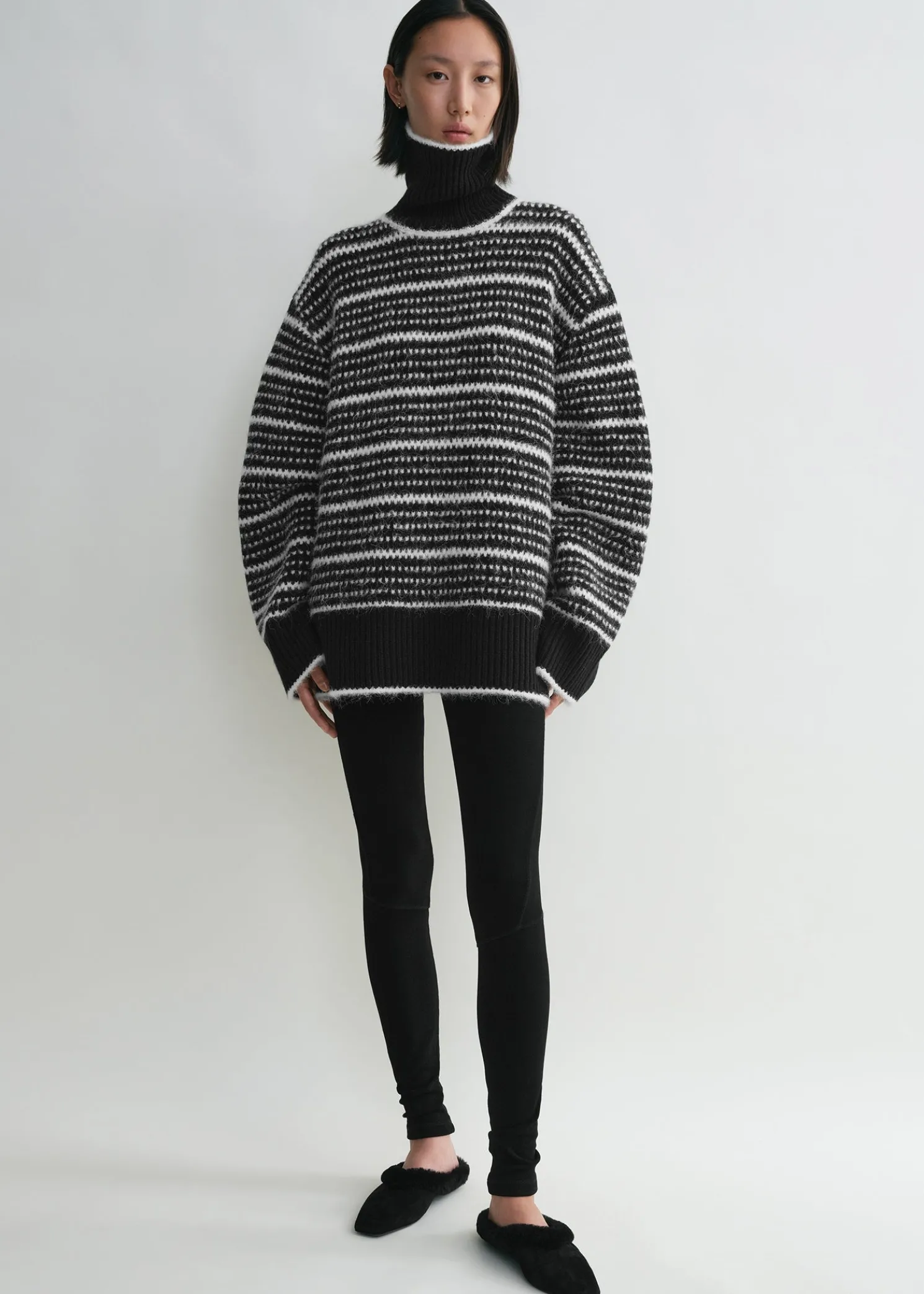 Heritage turtleneck black
