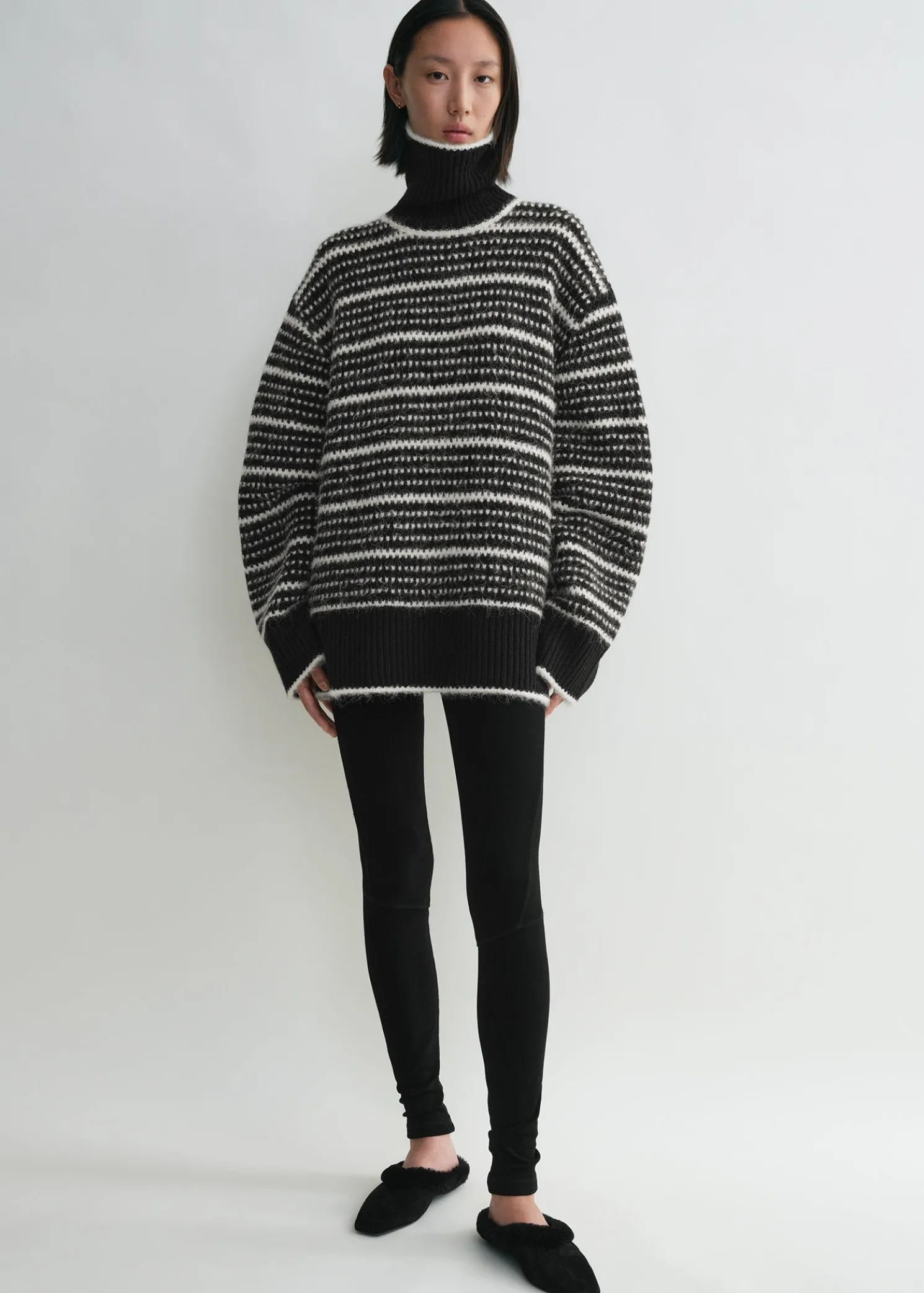 Heritage turtleneck black