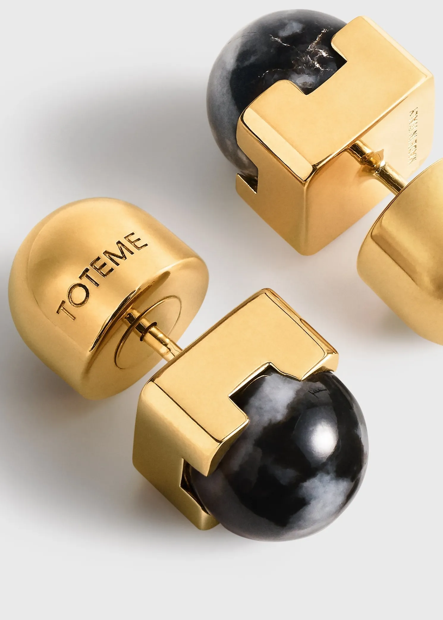 Jasper studs black/off white