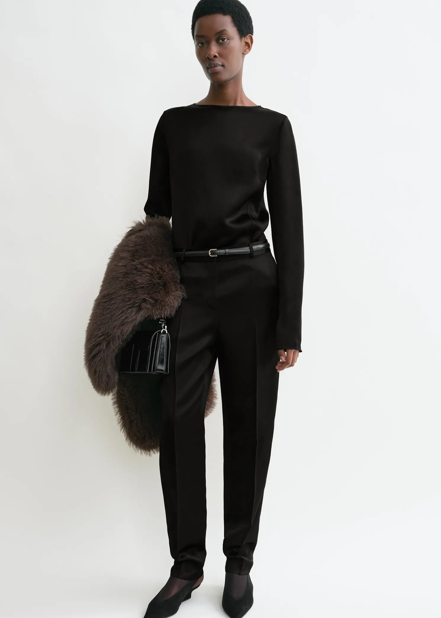 Long-sleeve satin top black