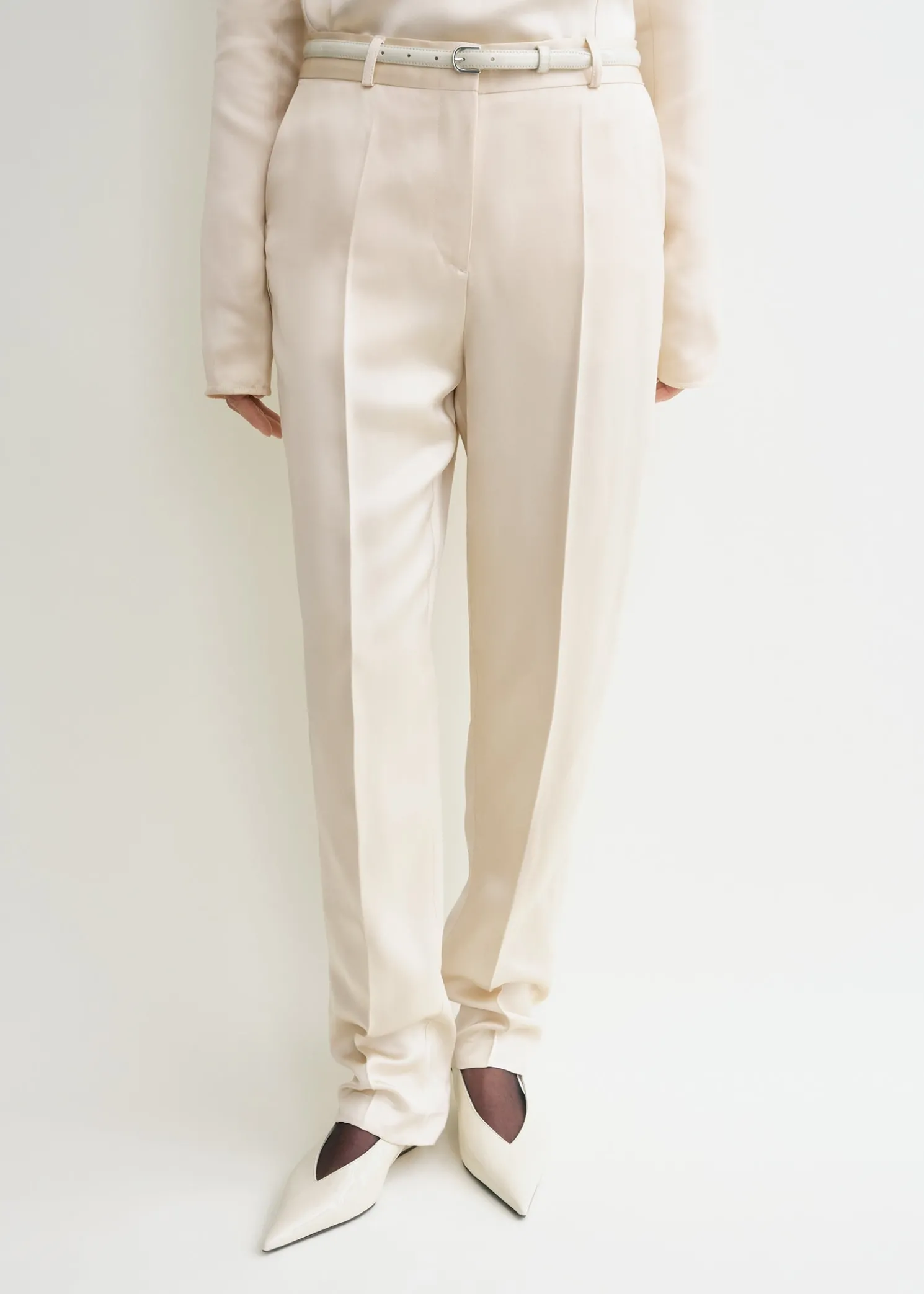 Low-waist satin trousers ecru