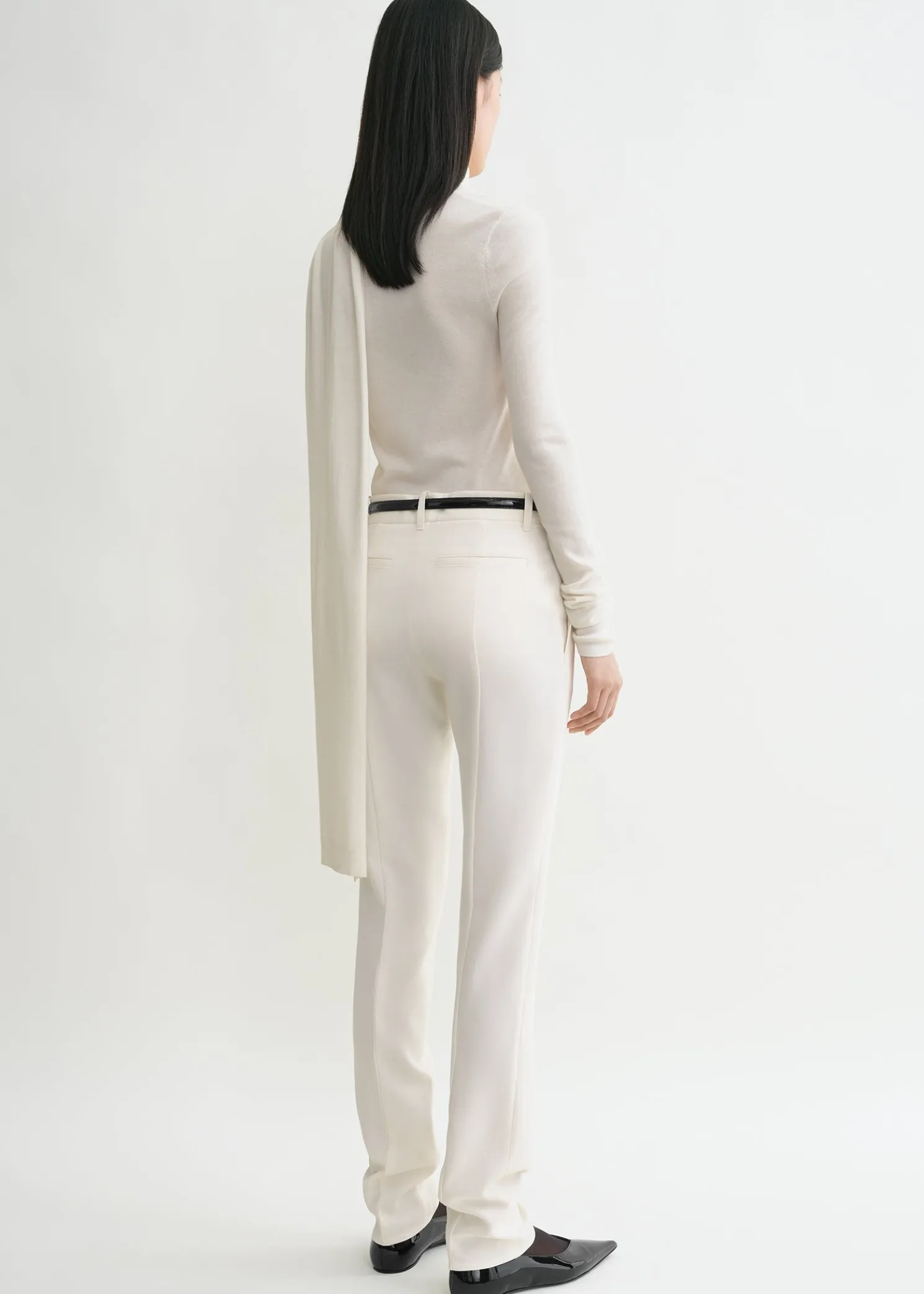 Low-waist slim trousers ecru