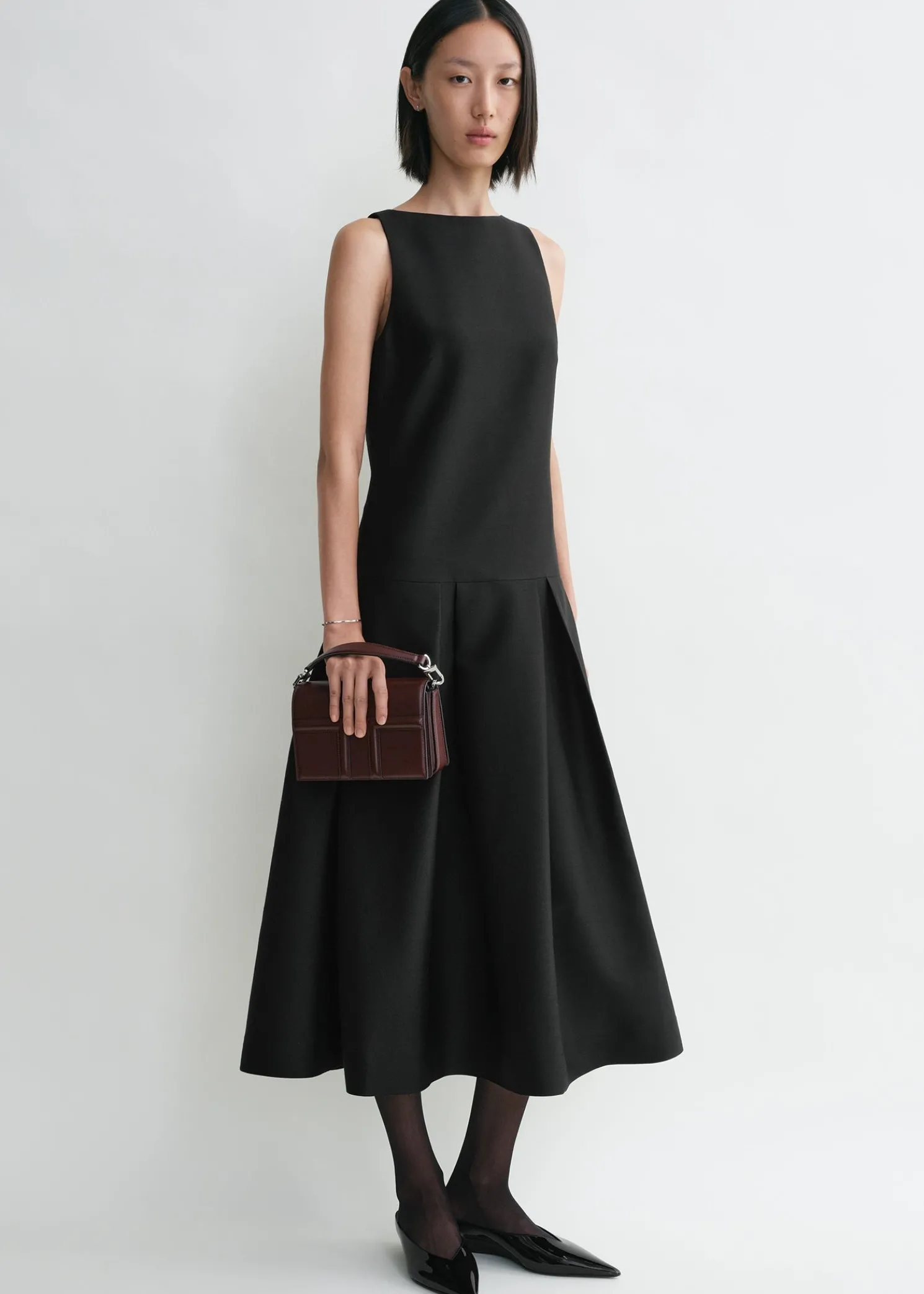 Mini t-flap leather bag bordeaux