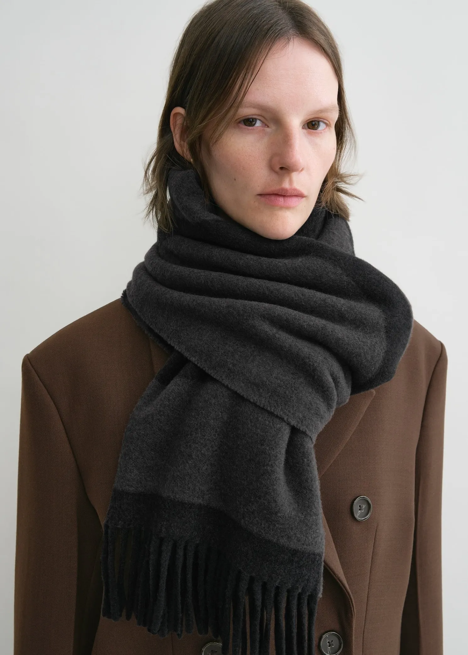 Monogram jacquard wool scarf charcoal mélange