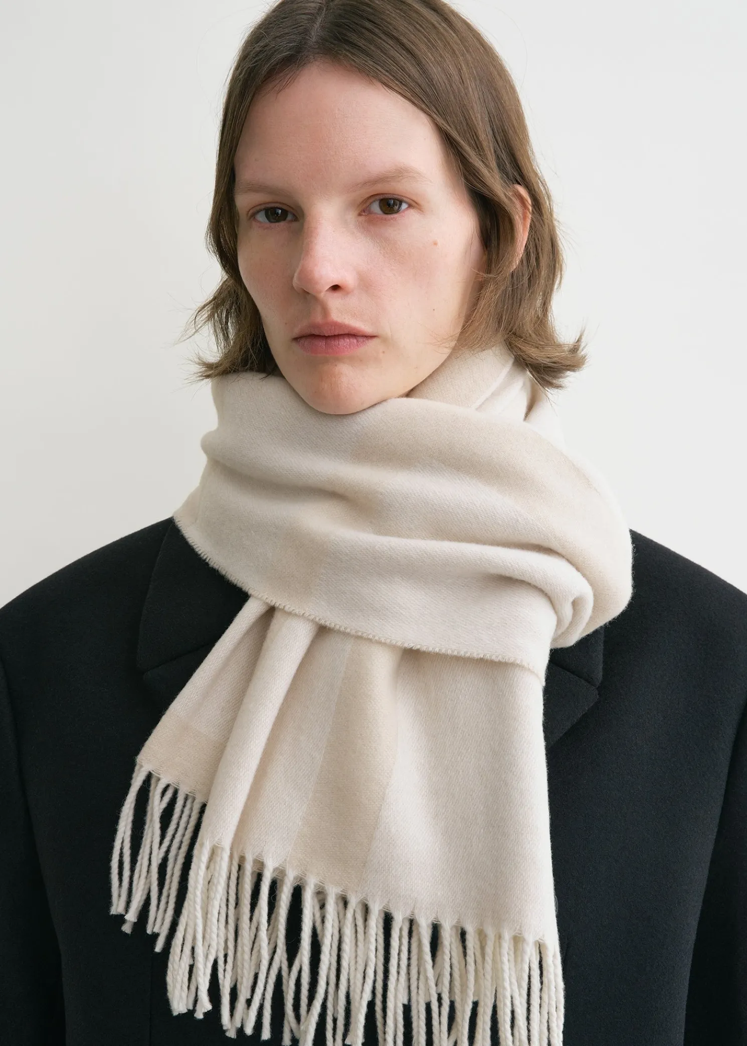 Monogram jacquard wool scarf bone