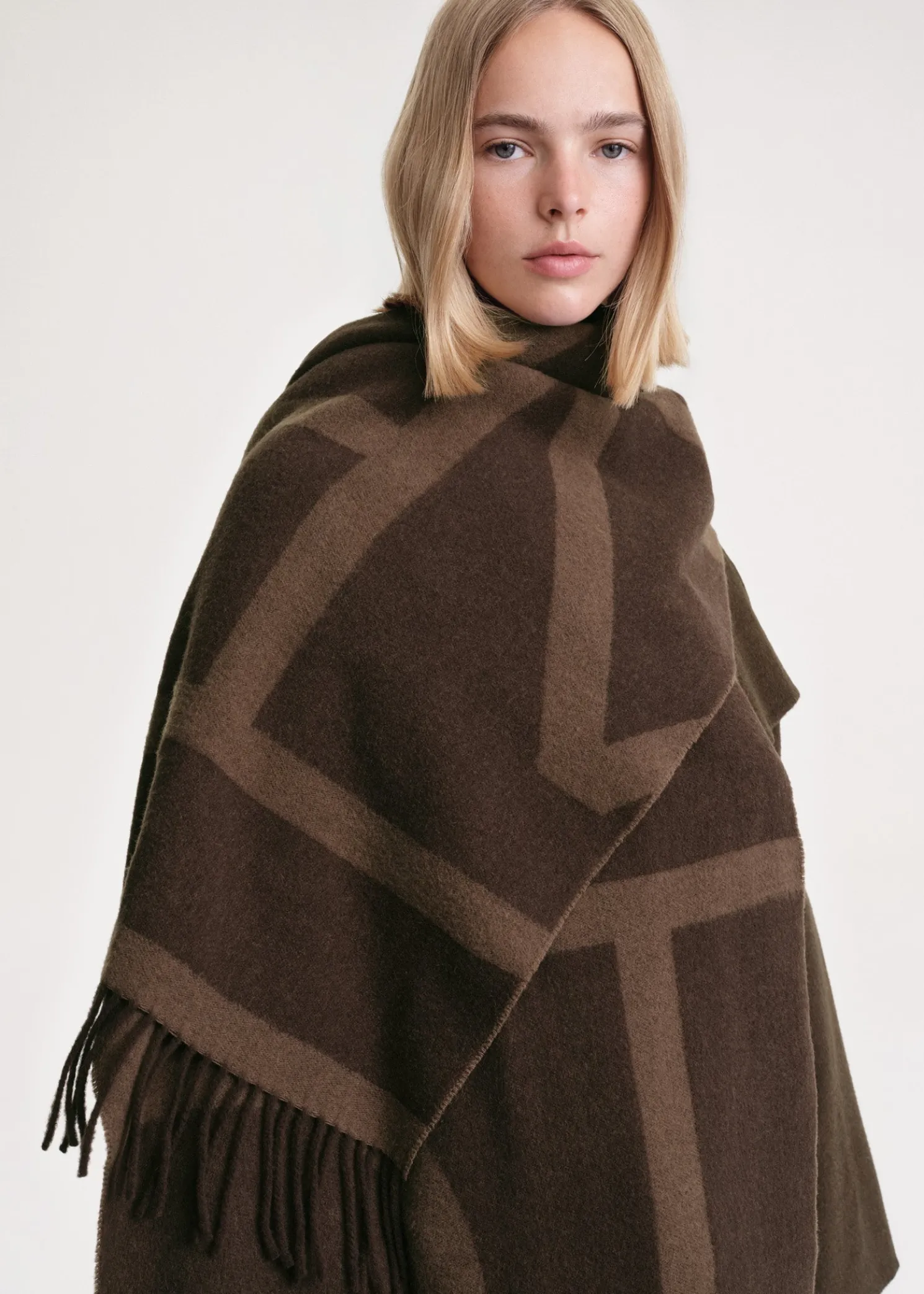 Monogram jacquard wool scarf dark brown