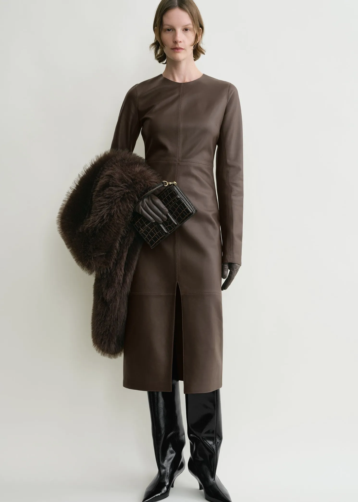 Paneled leather dress bark