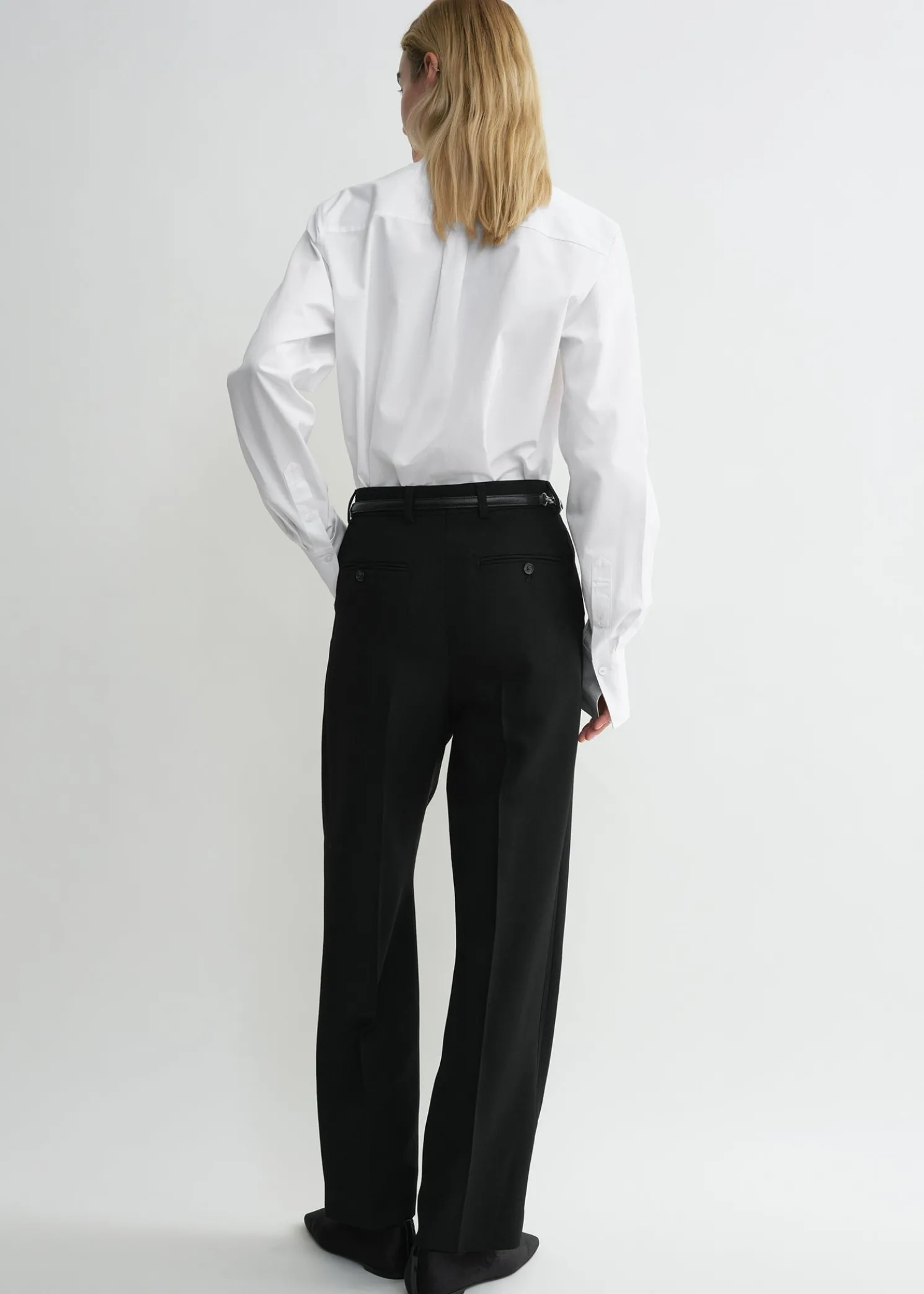 Pleated straight trousers black