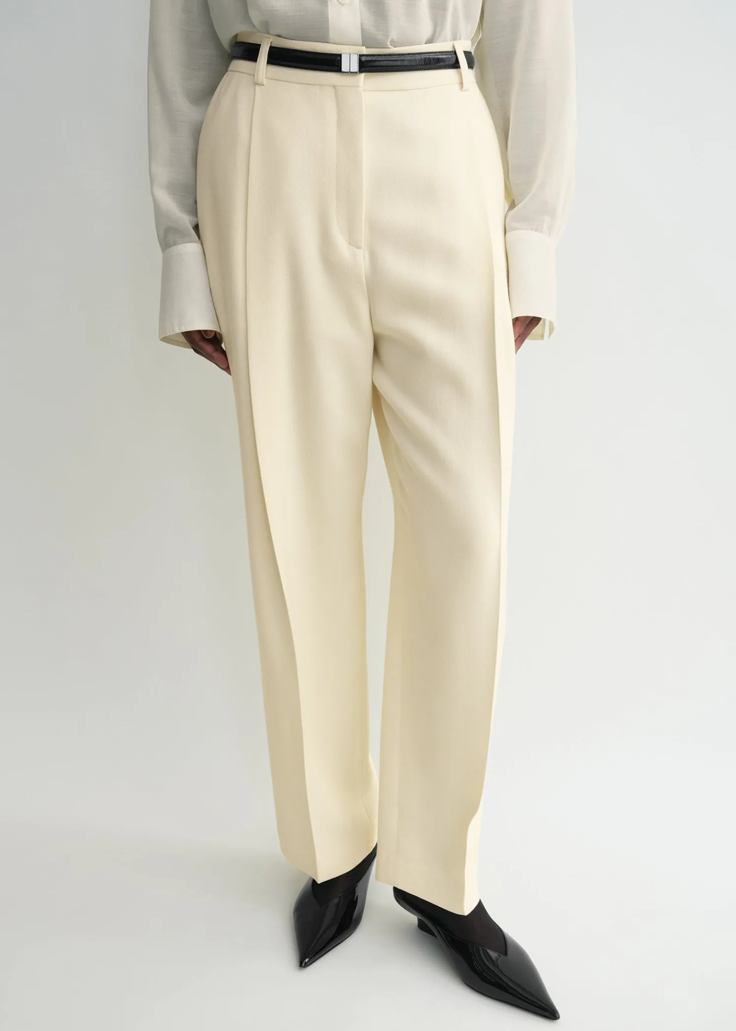 Pleated straight trousers butter