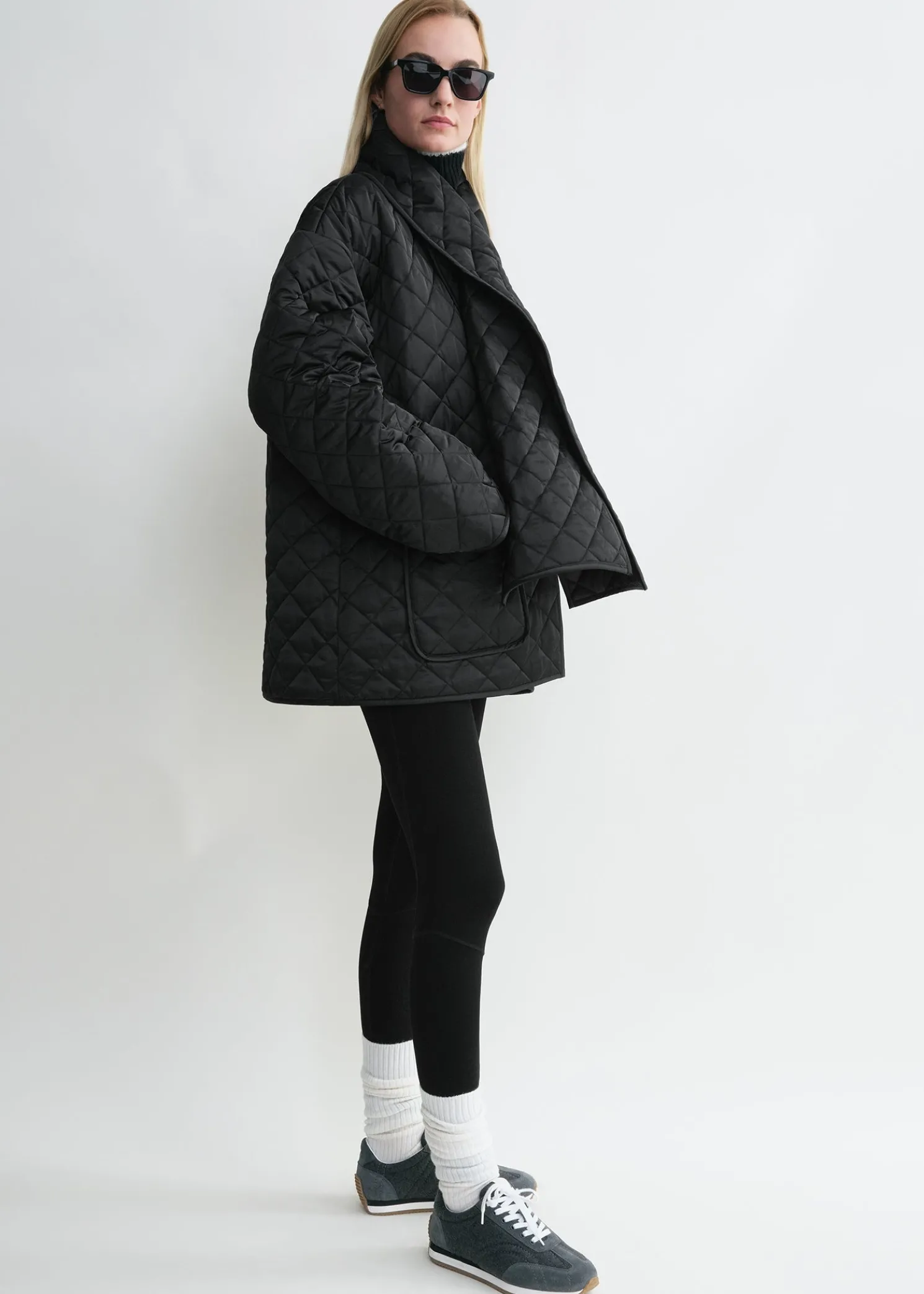 Quilted scarf jacket black