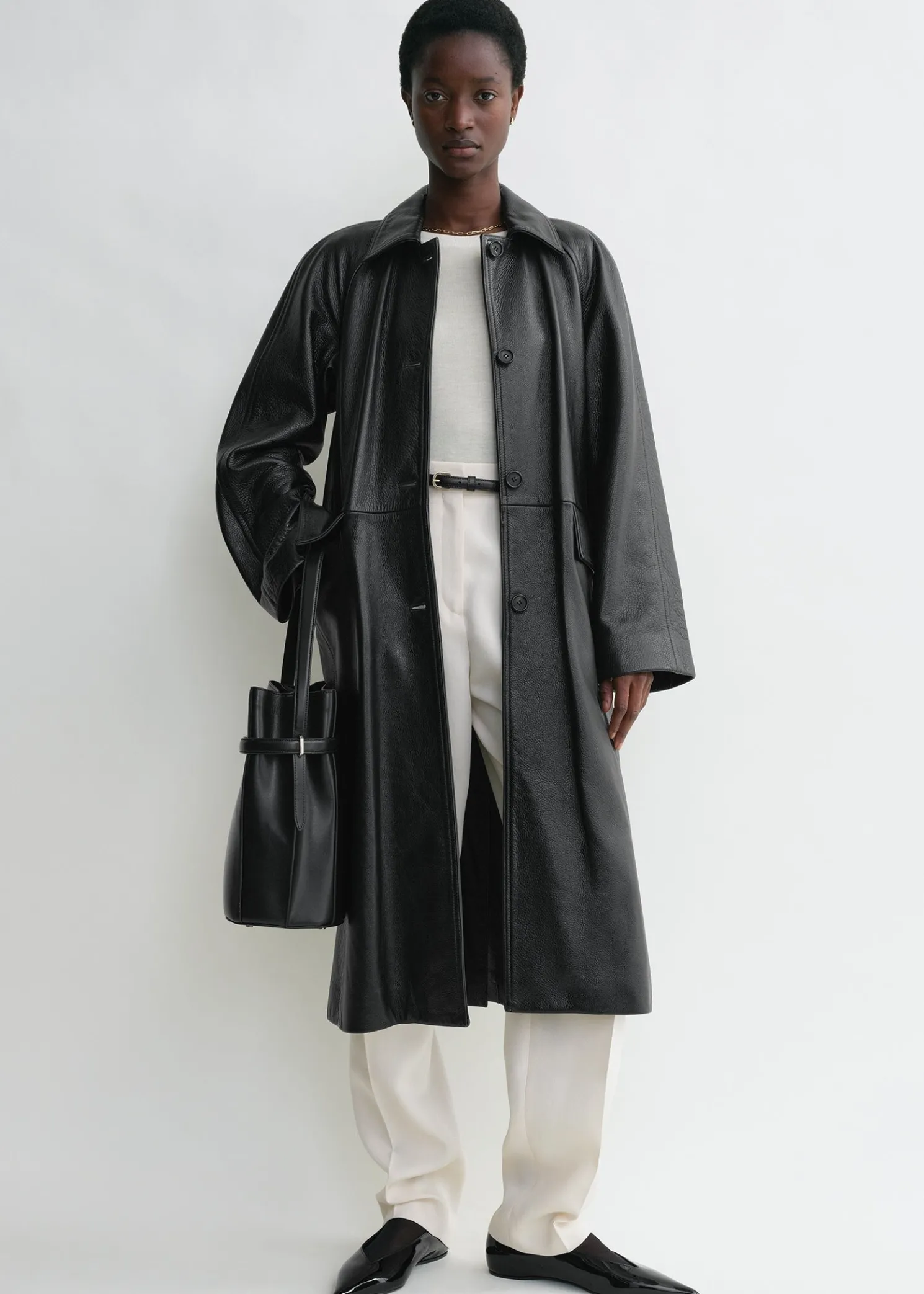 Raglan-sleeve leather coat black