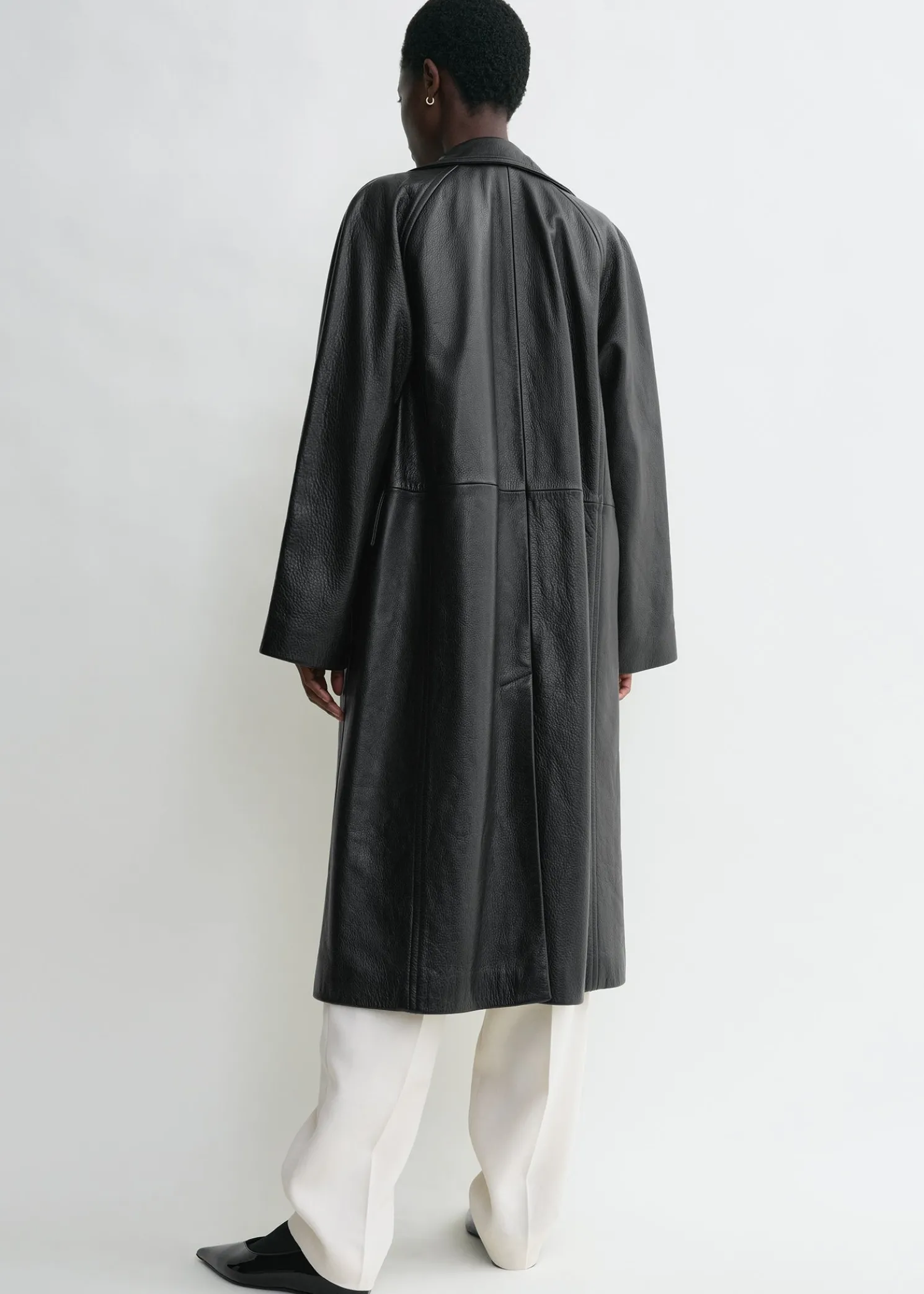 Raglan-sleeve leather coat black