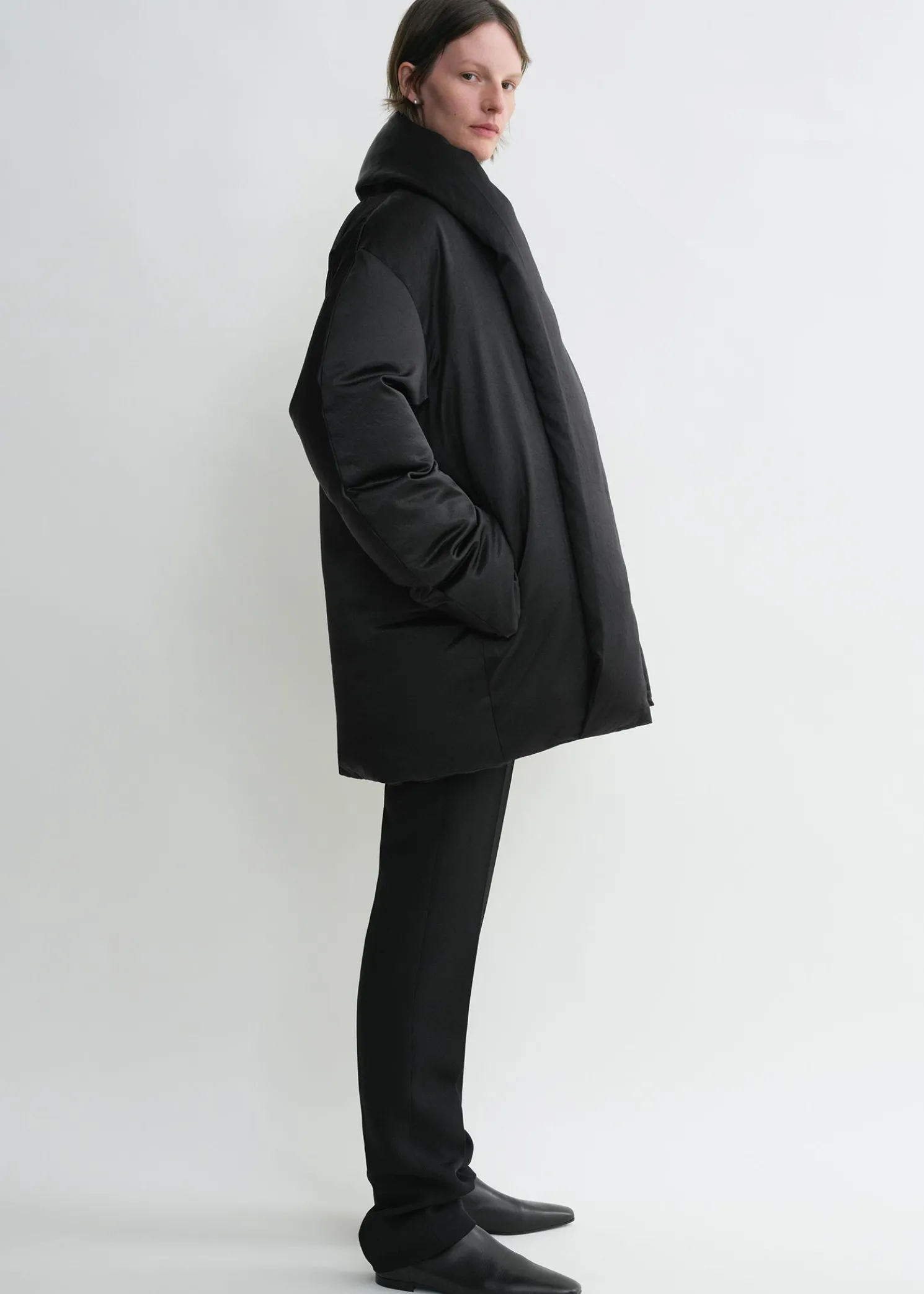 Satin puffer jacket black