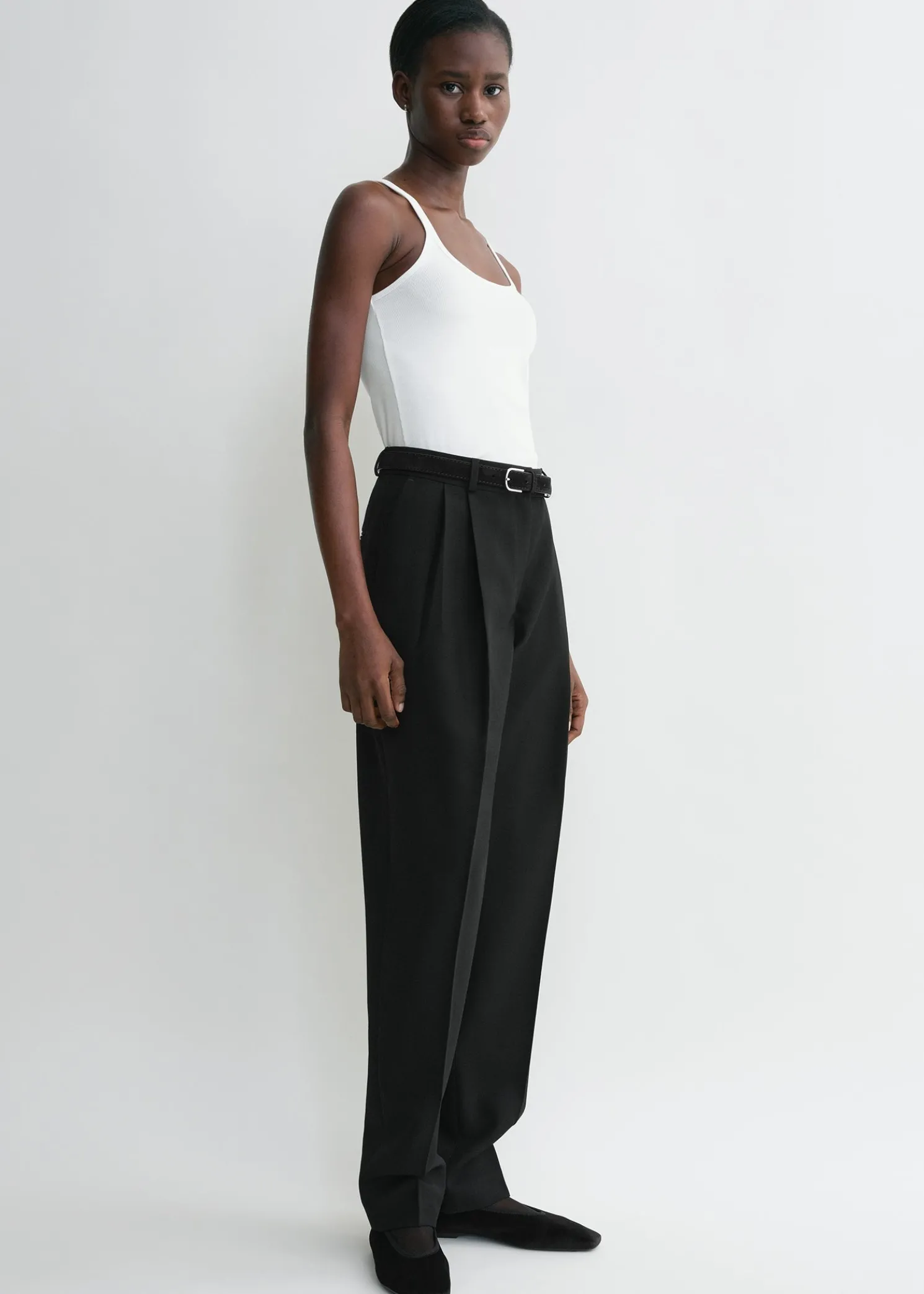 Scoop neck rib tank white