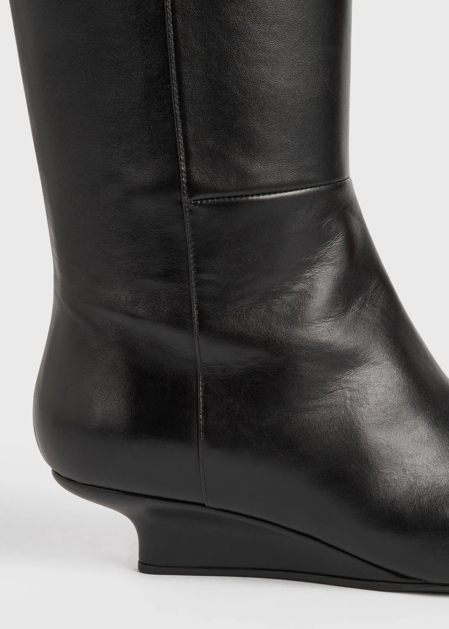 Sharp leather knee-high boots black