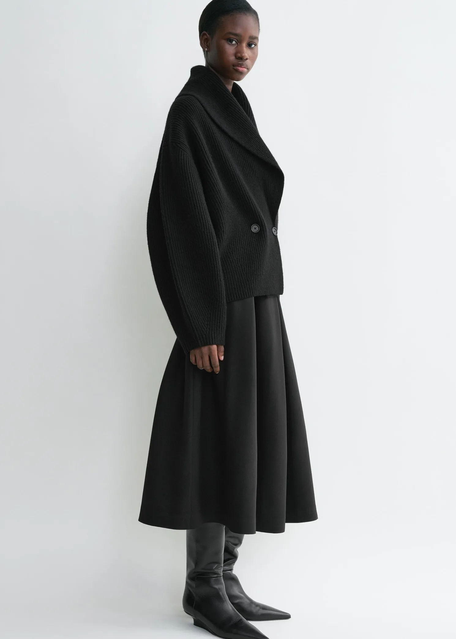 Shawl-lapel cardigan black