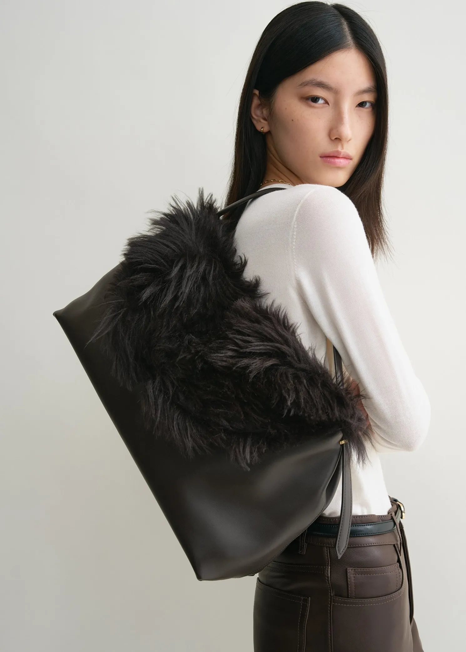 Shearling bag bark