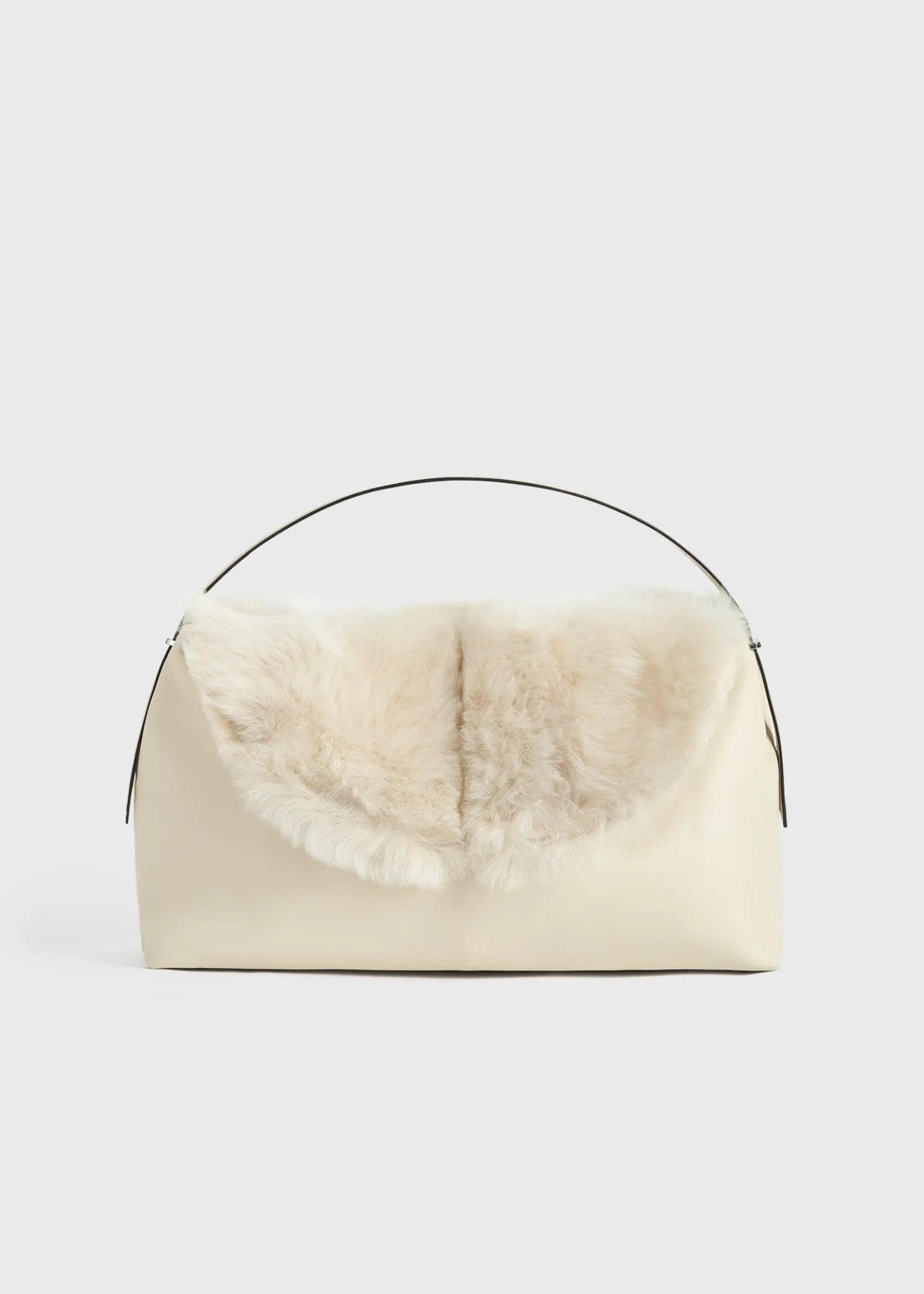 Shearling bag ecru