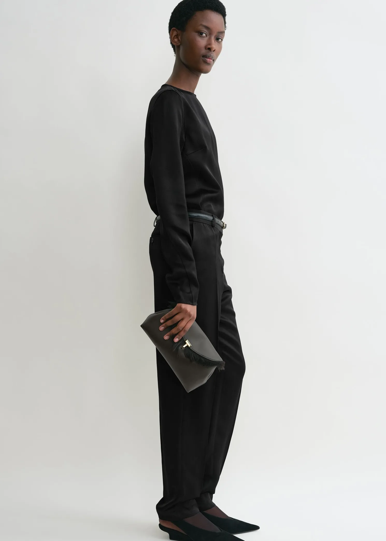 Shearling T-Lock clutch bark