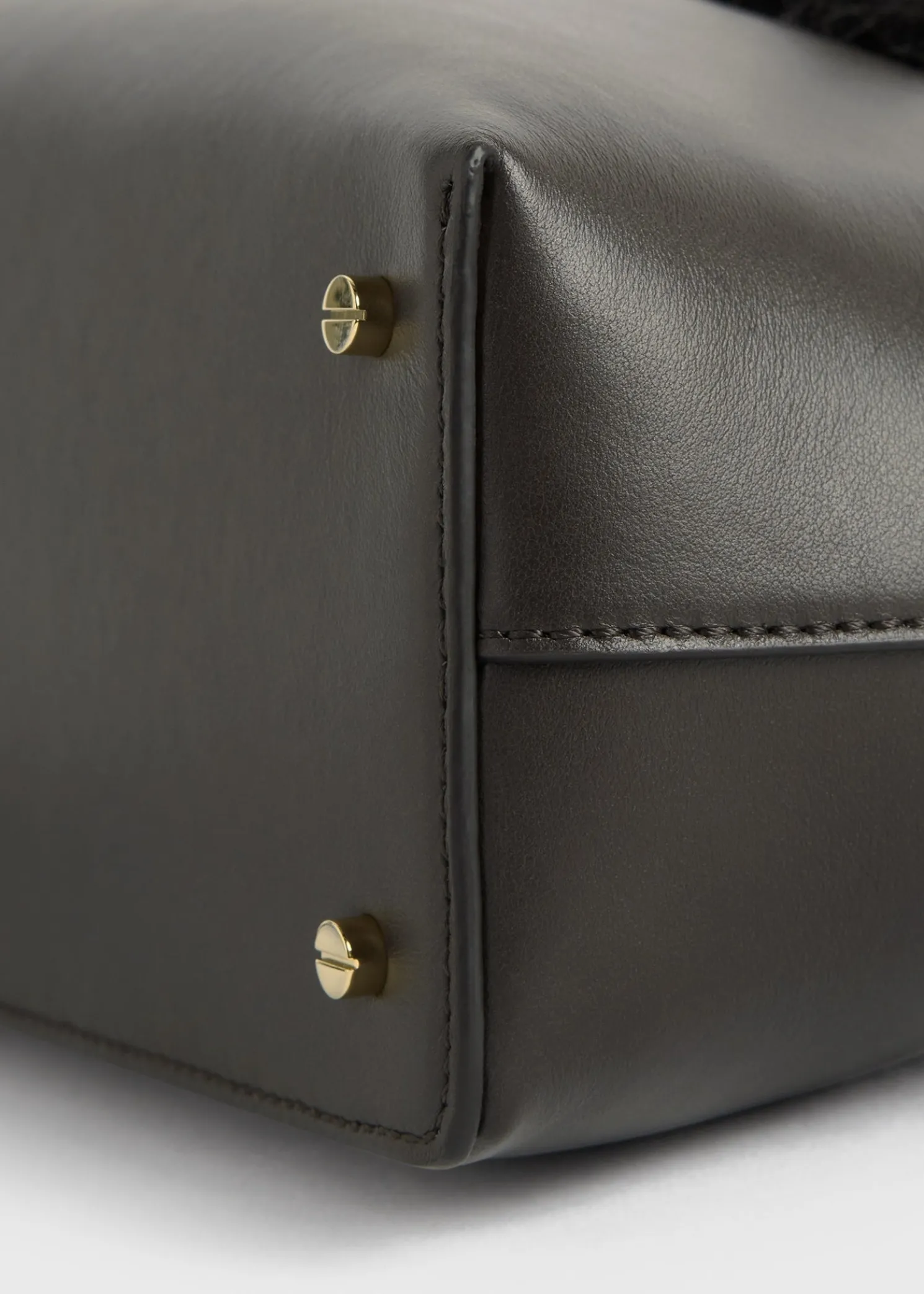 Shearling T-Lock clutch bark