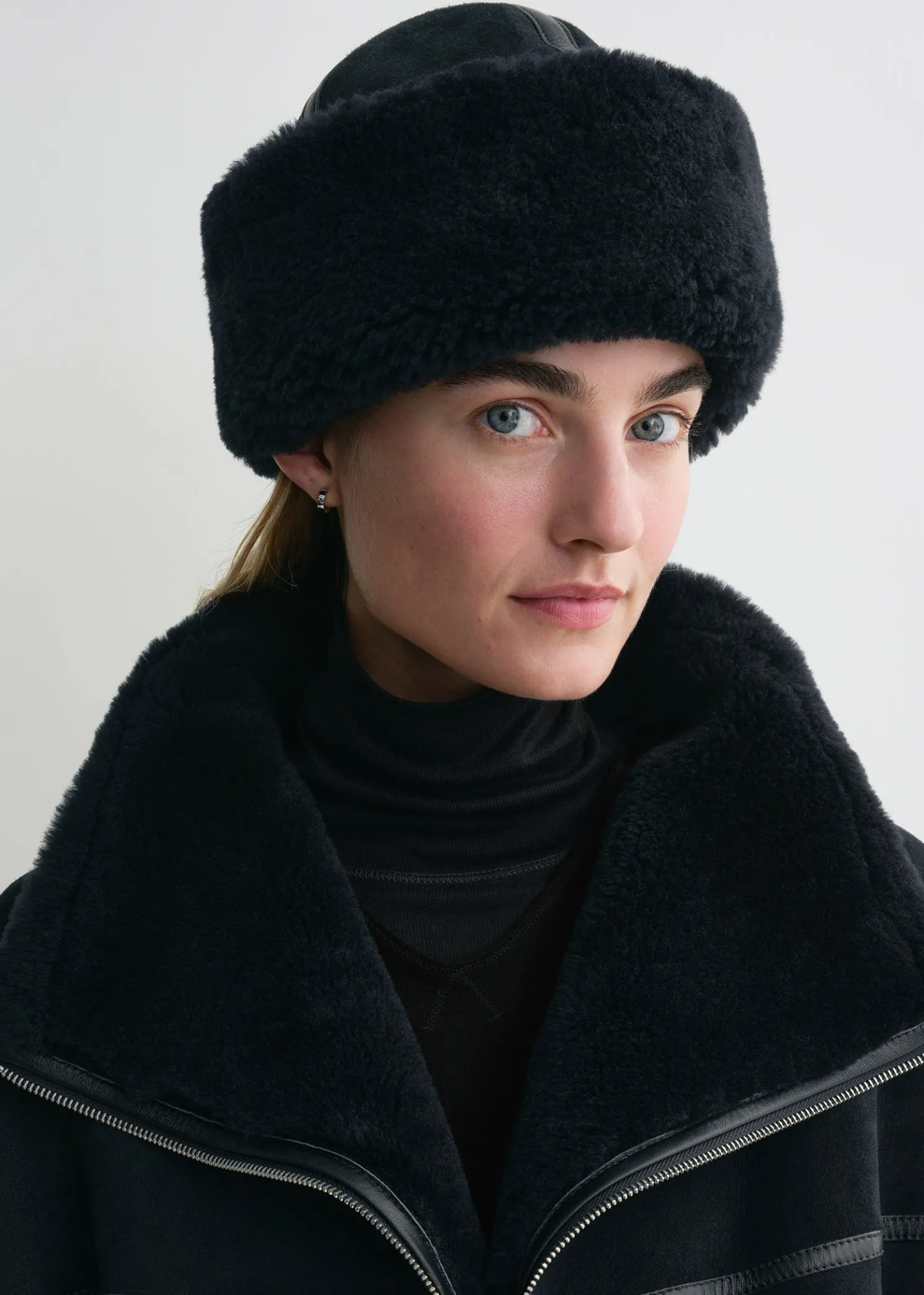 Shearling winter hat navy