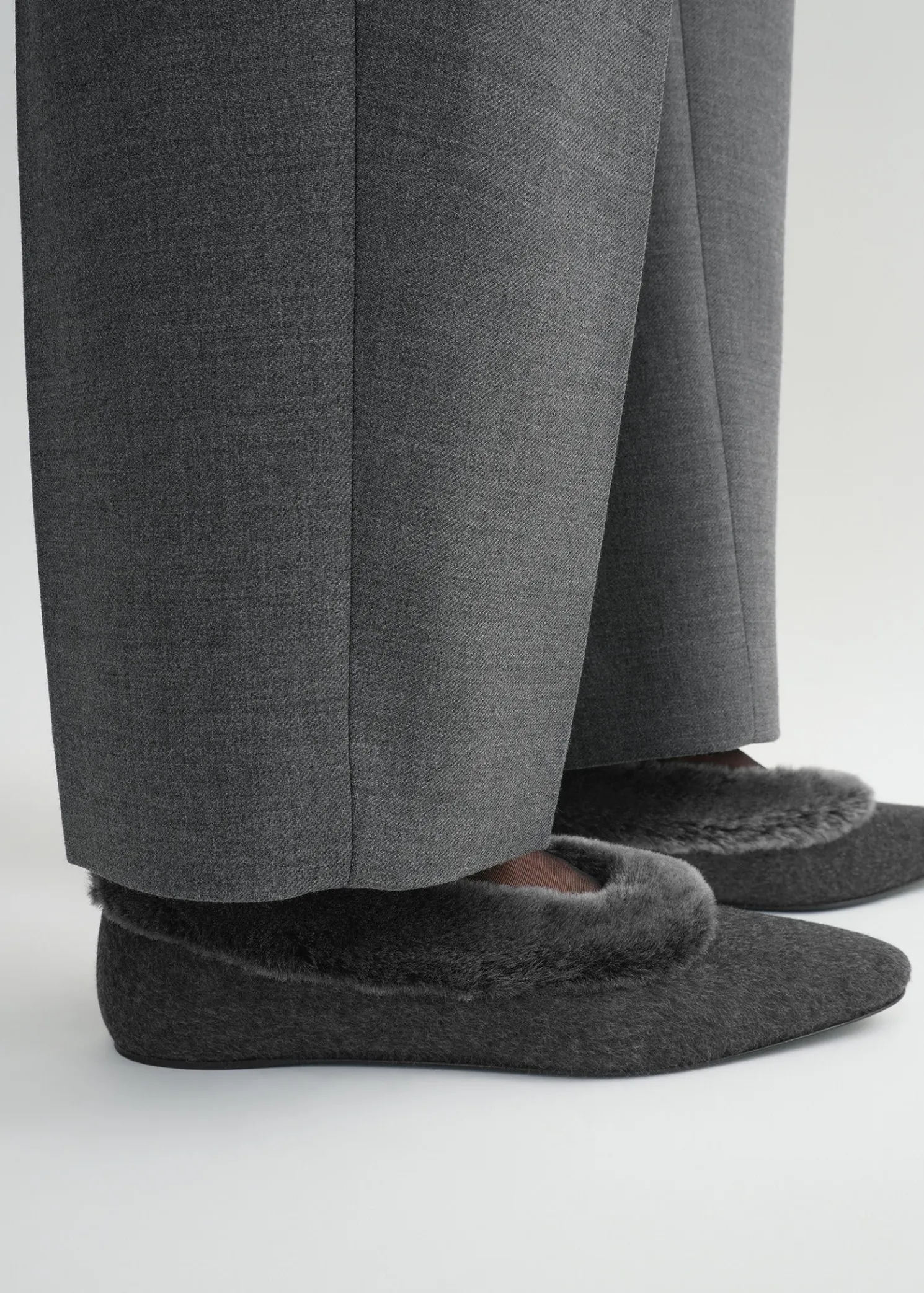 Shearling-edge flannel ballerinas dark grey melange