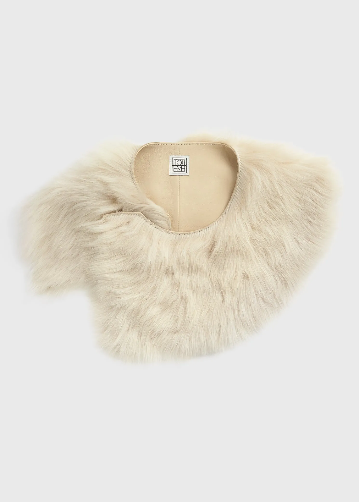 Silky shearling collar cream