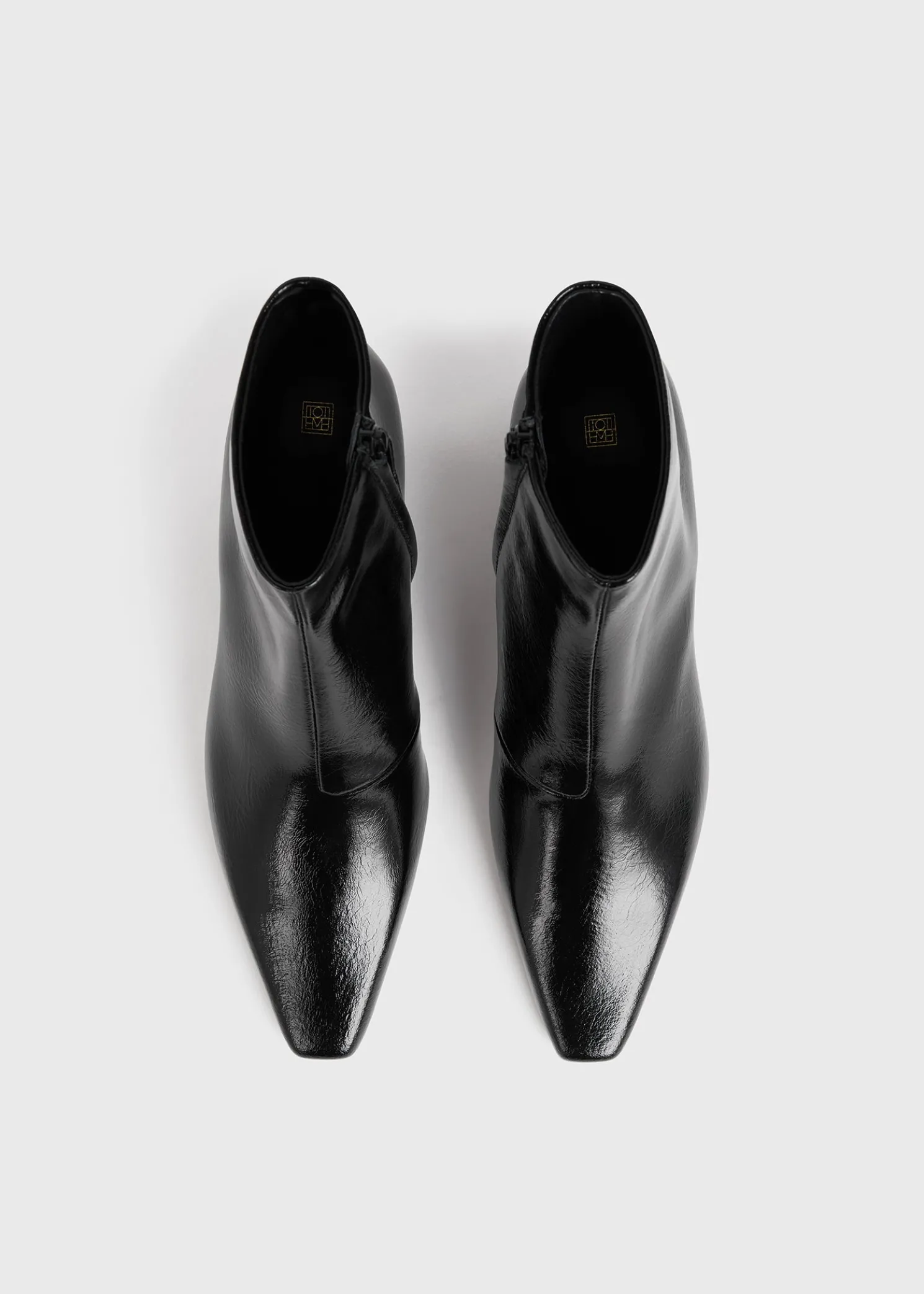 Slim patent ankle boots black