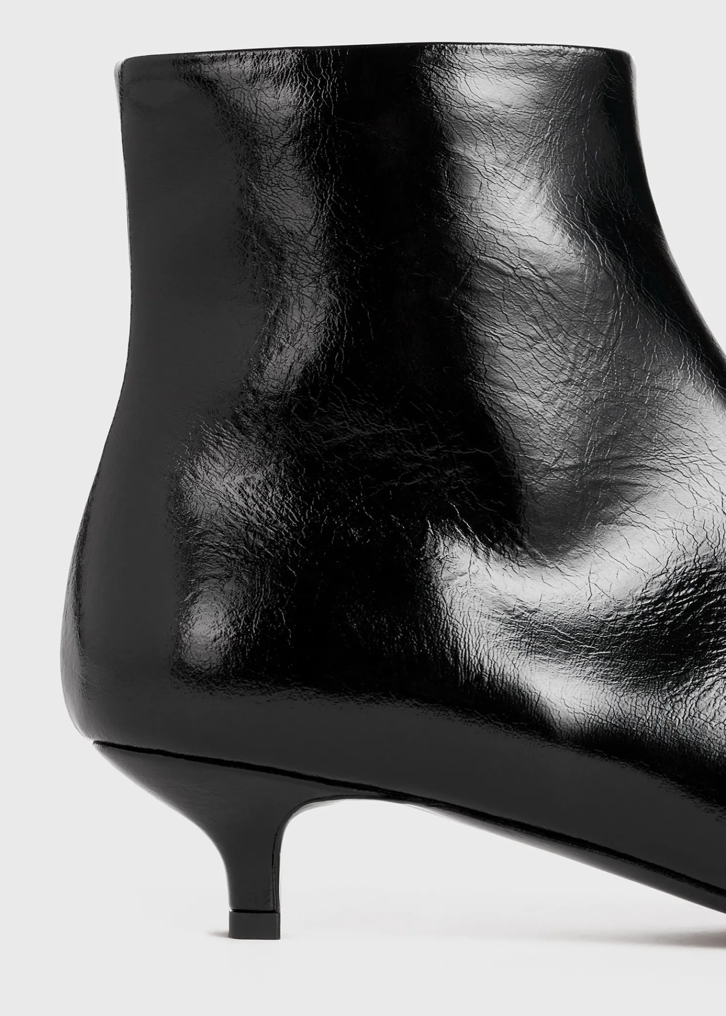 Slim patent ankle boots black