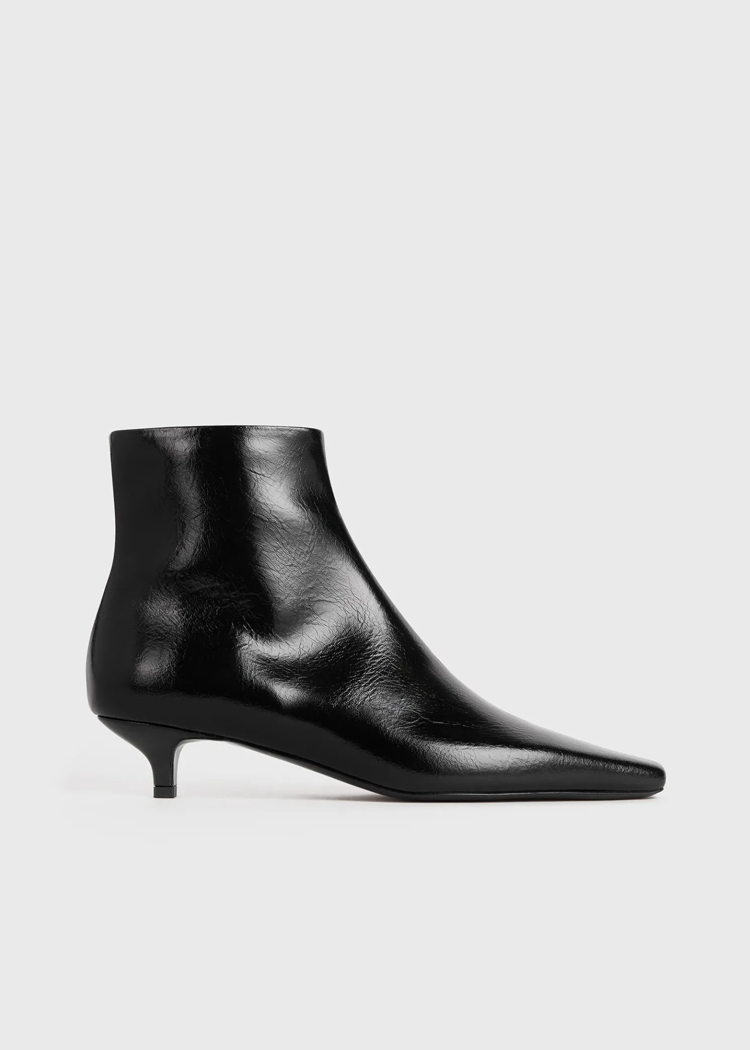 Slim patent ankle boots black