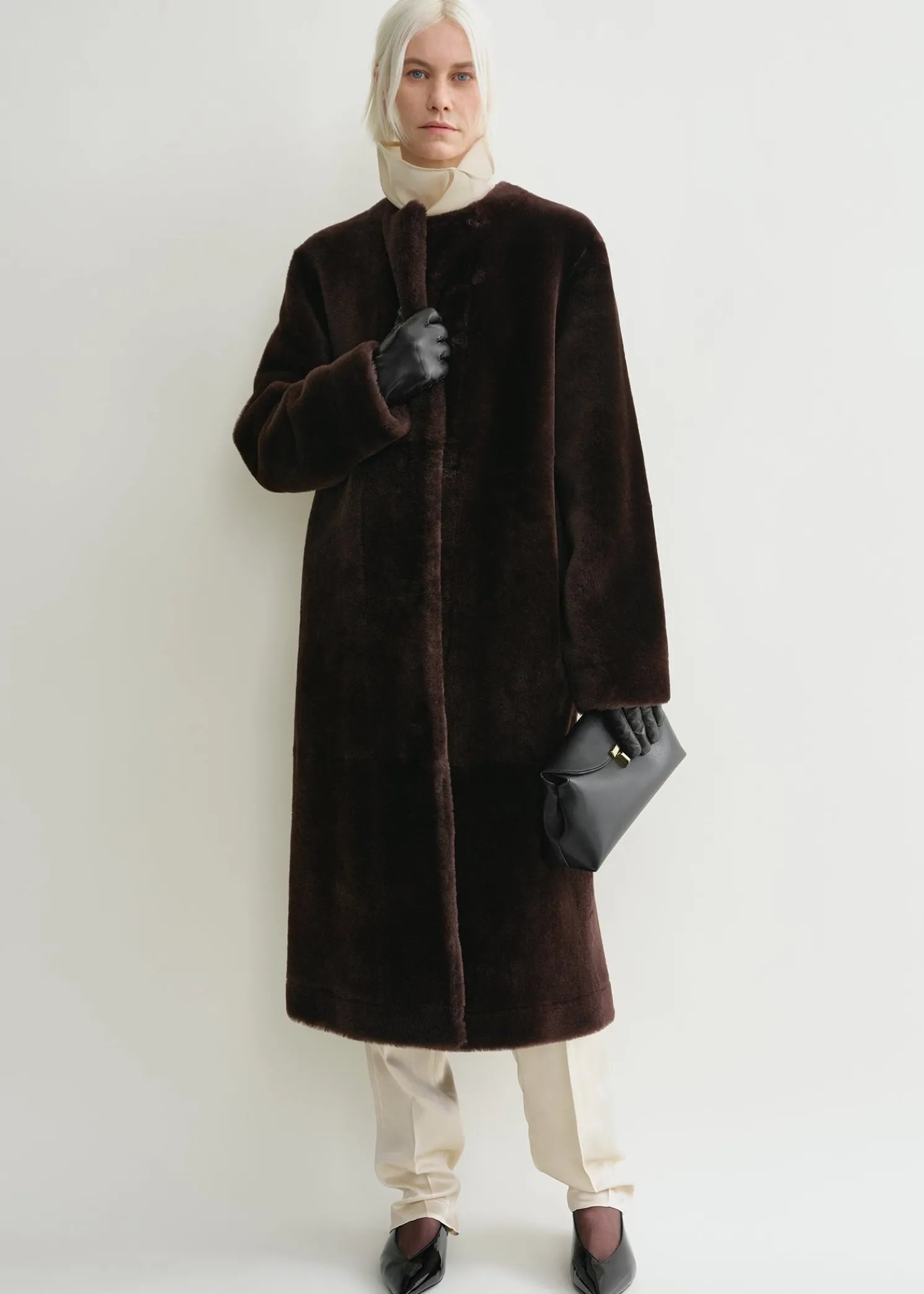 Soft shearling coat bark