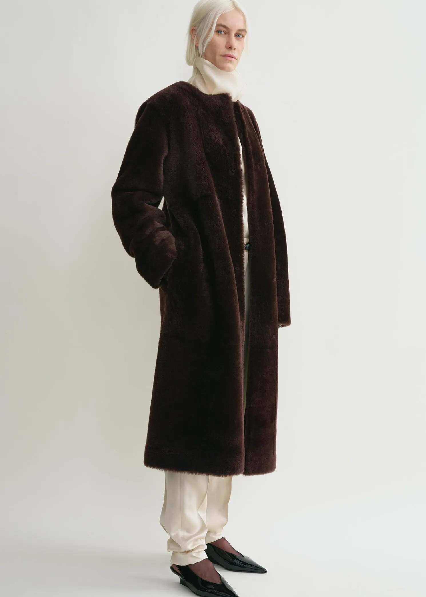 Soft shearling coat bark