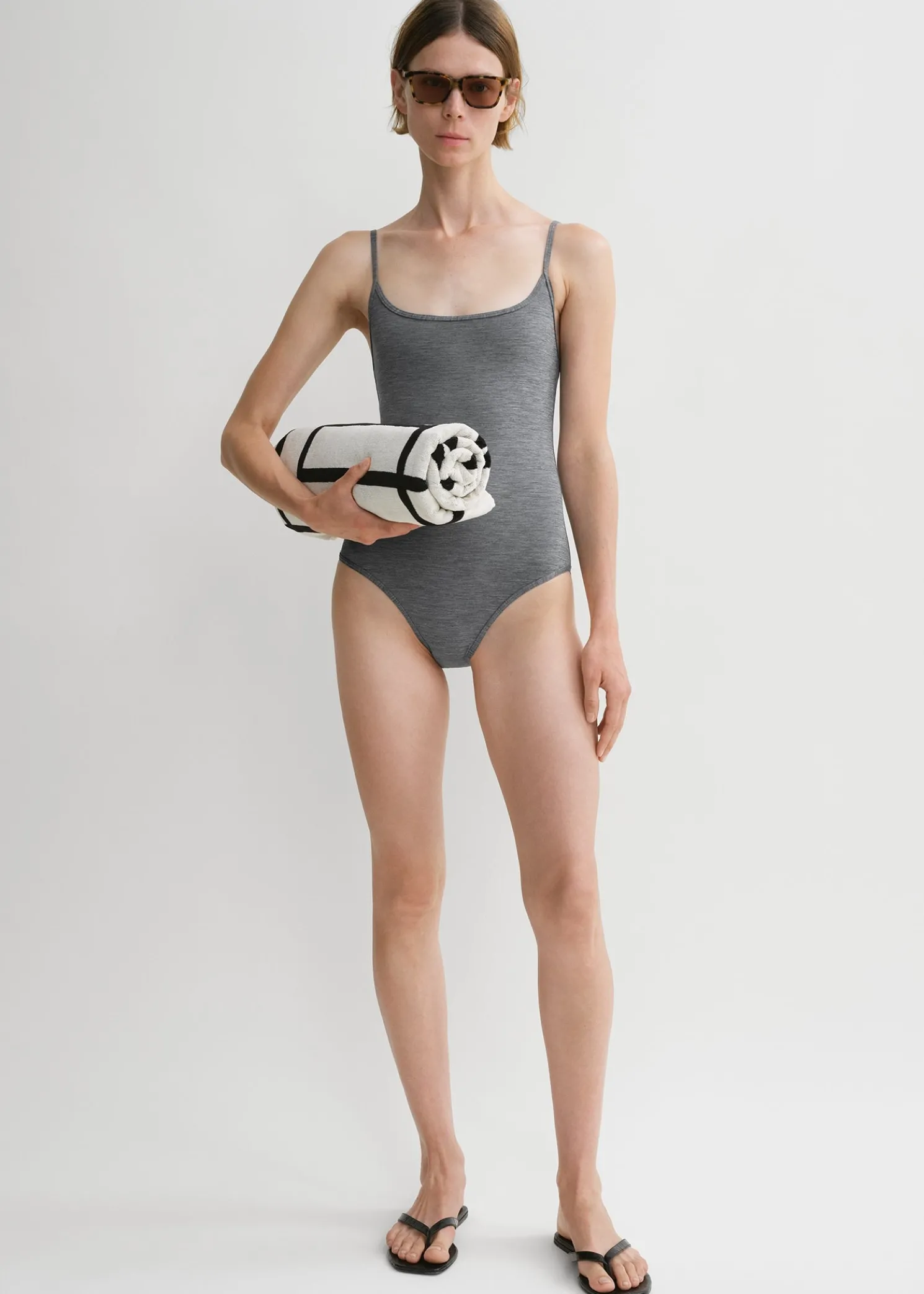 Square-neck swimsuit grey melange