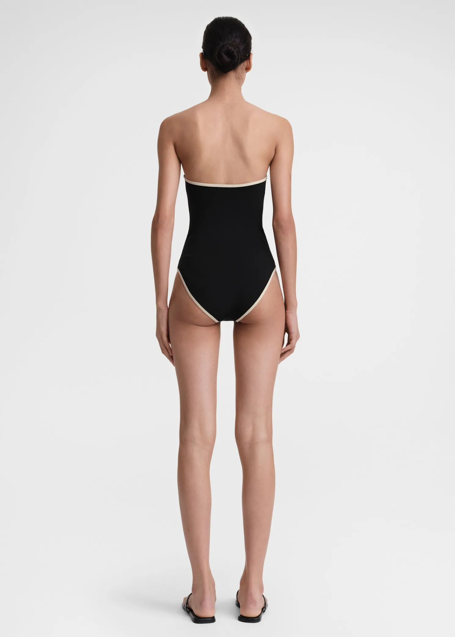 Stripe edge strapless swimsuit black