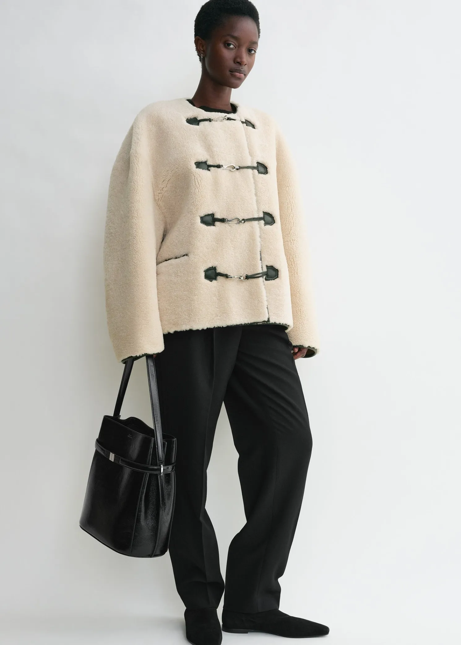 Teddy shearling clasp jacket off-white